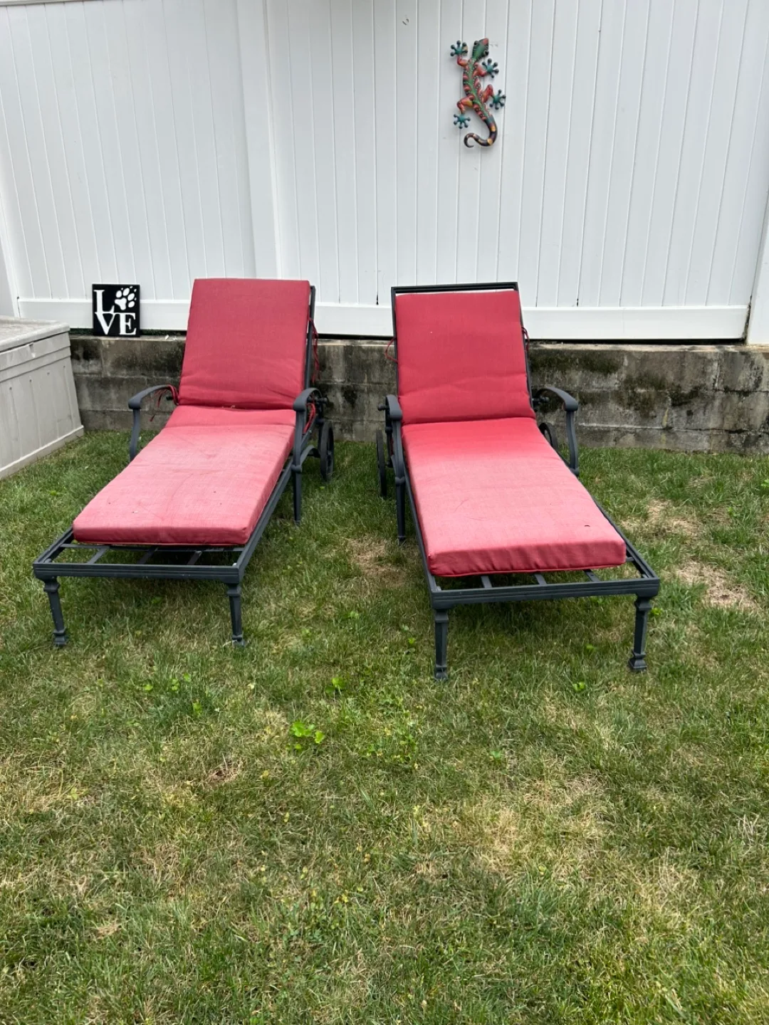 Outdoor Chaise Lounge Chair thumbnail