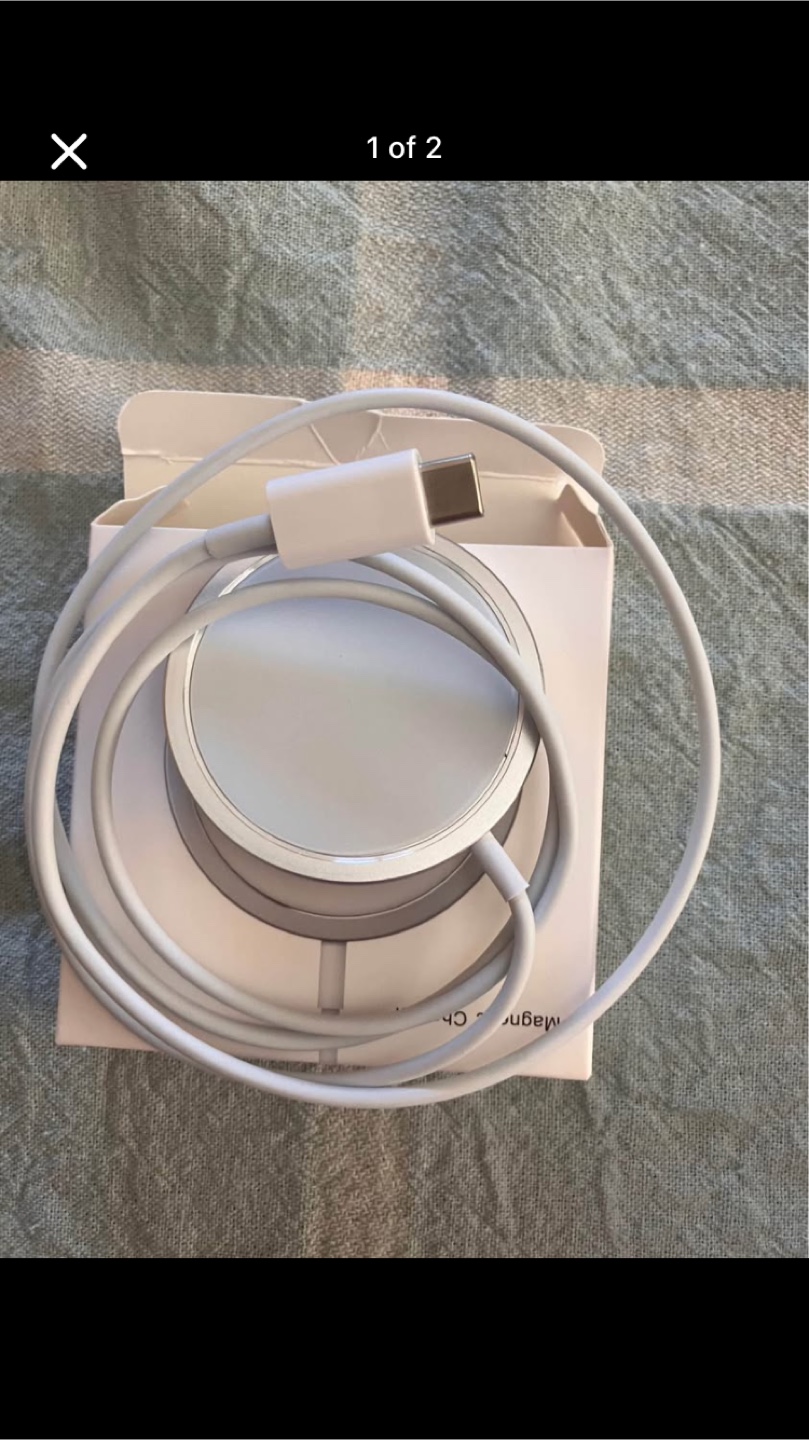 Magnetic phone charger - photo 2