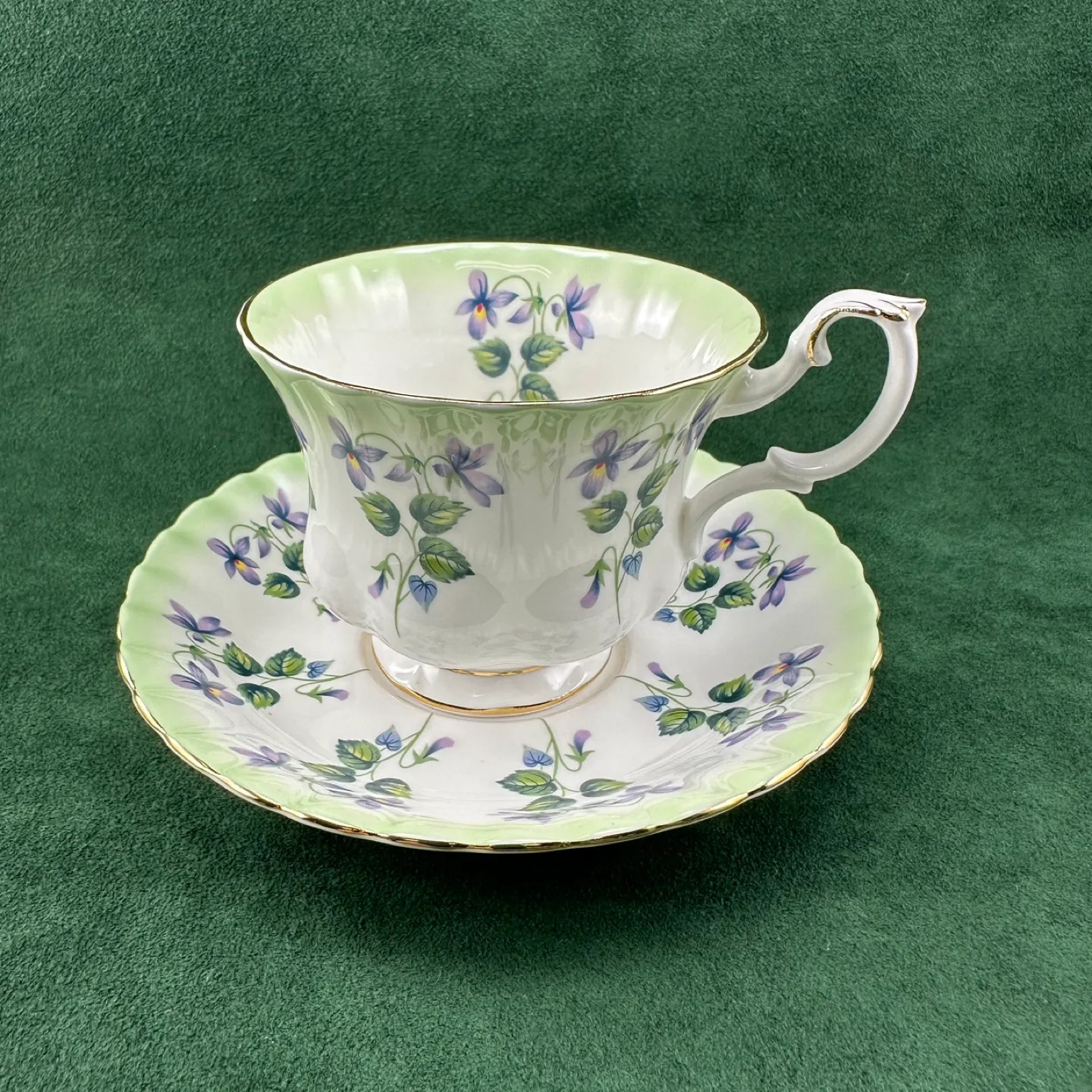 Royal Albert violets teacup thumbnail