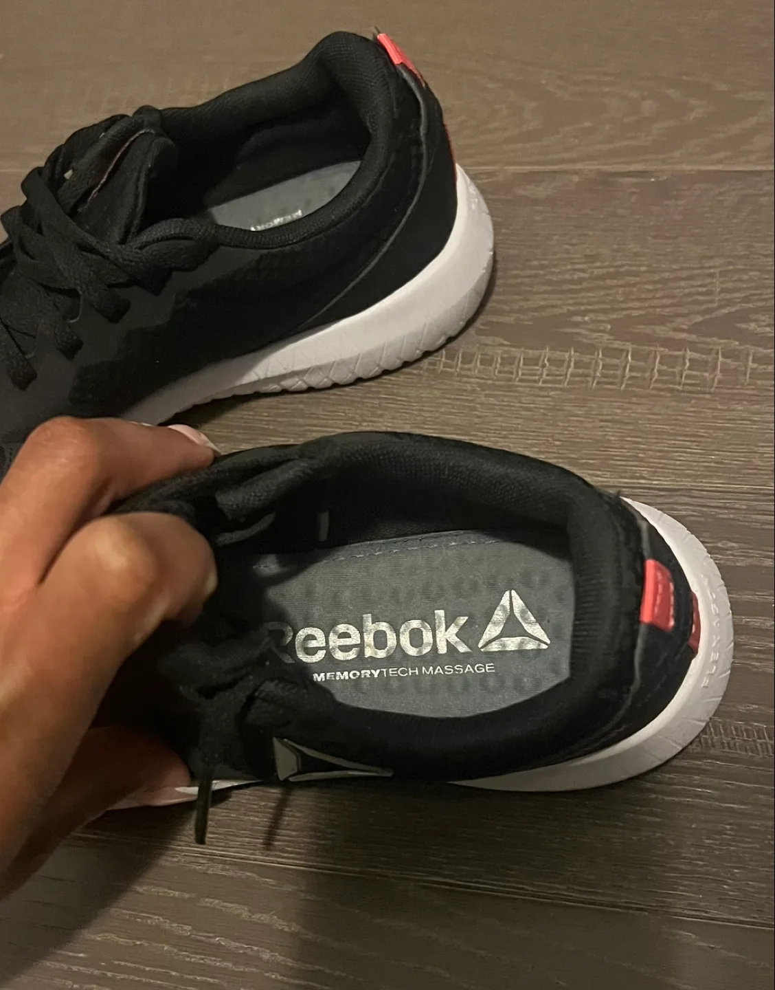 Reebok Memory Tech Massage Women's Shoes - Size 6 image indicator(2)