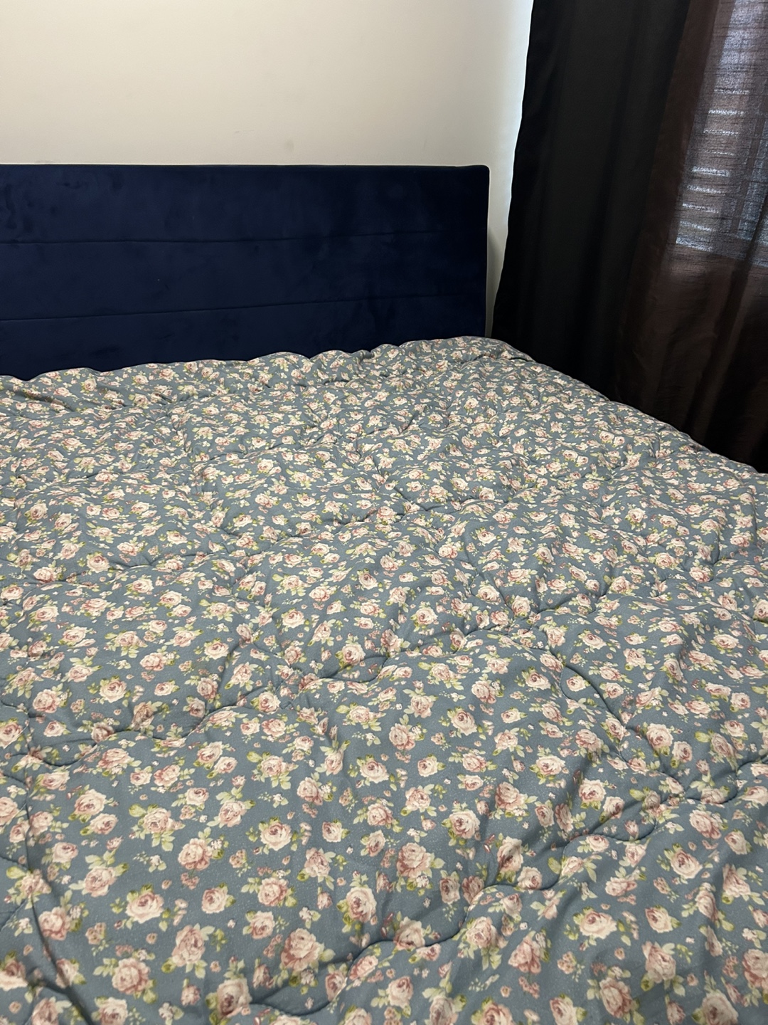 Queen size bed frame - photo 3