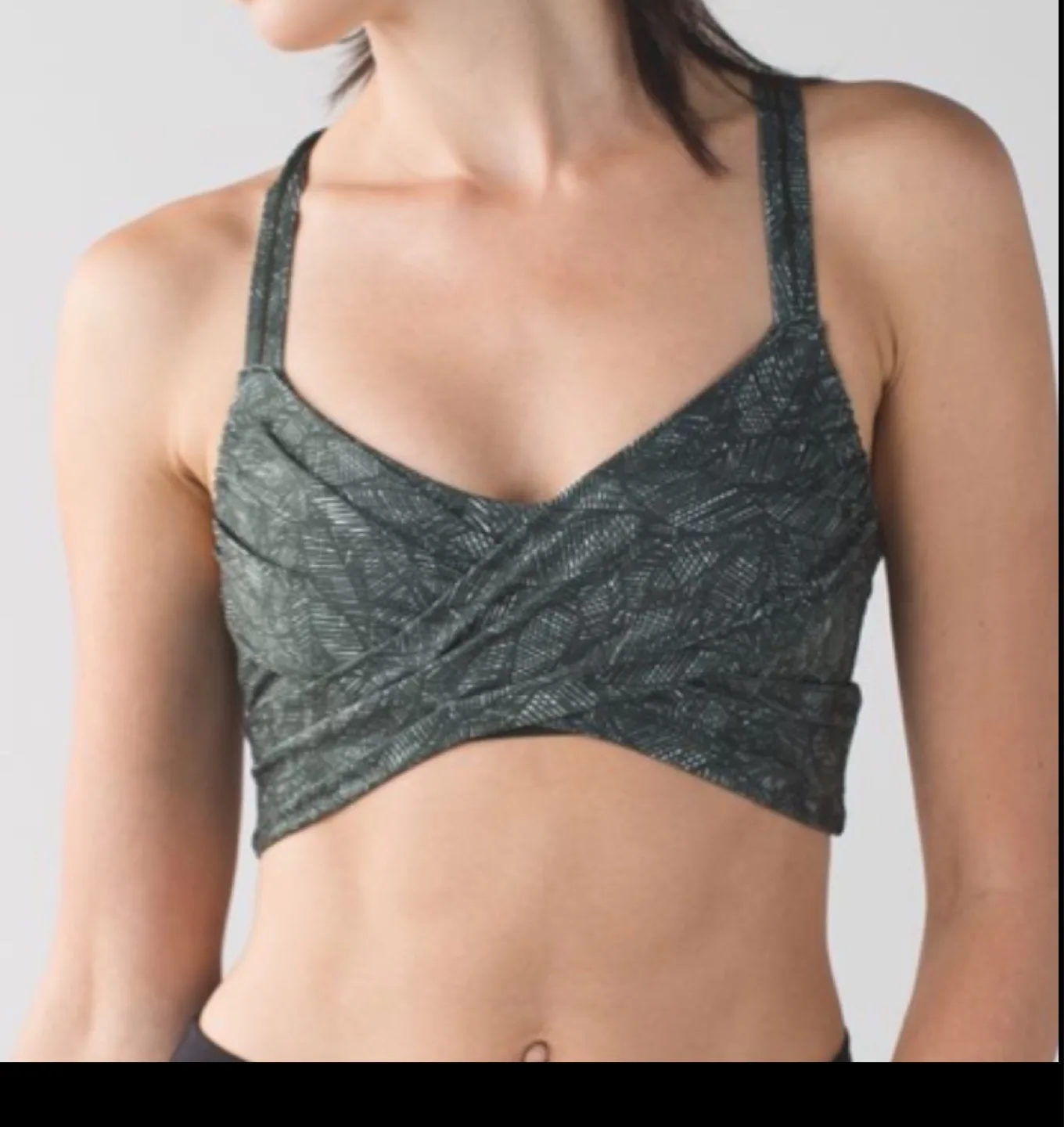 Lululemon Twist Front Yoga Bra Size 4 thumbnail
