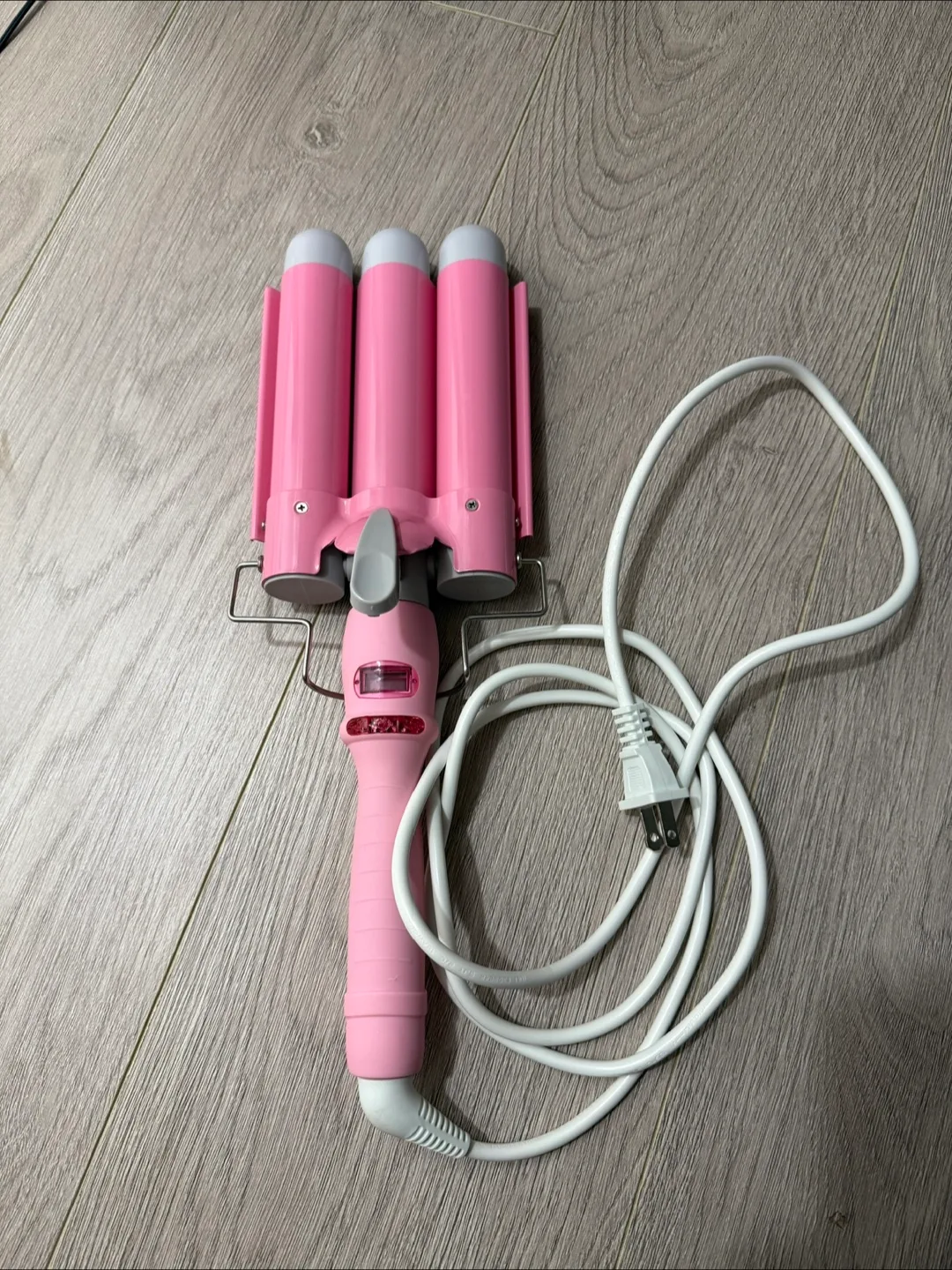 Alure Three Barrel Curling Iron Wand thumbnail