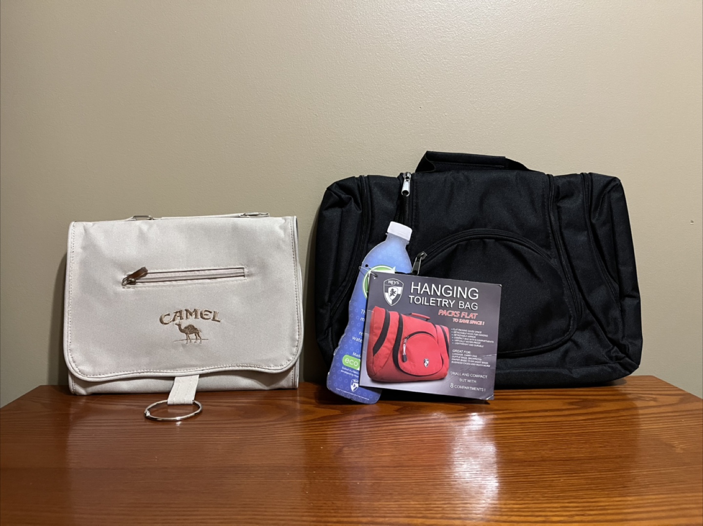 HANGING TOILETRY TRAVEL BAGS