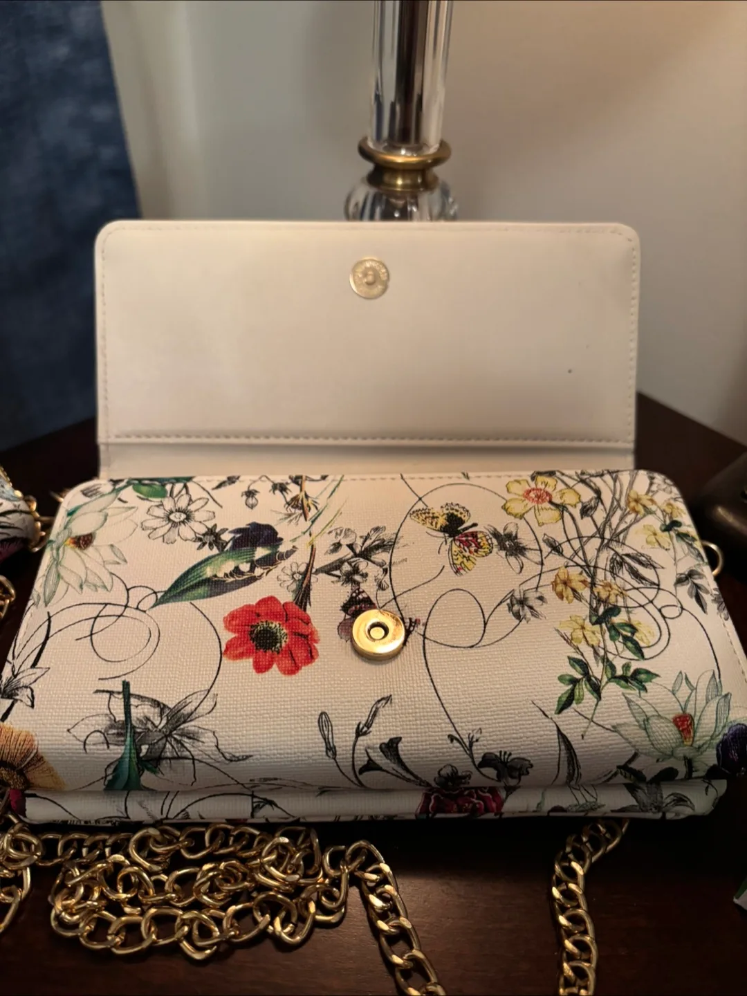 Floral Print Crossbody Bag with Chain Strap image indicator(2)