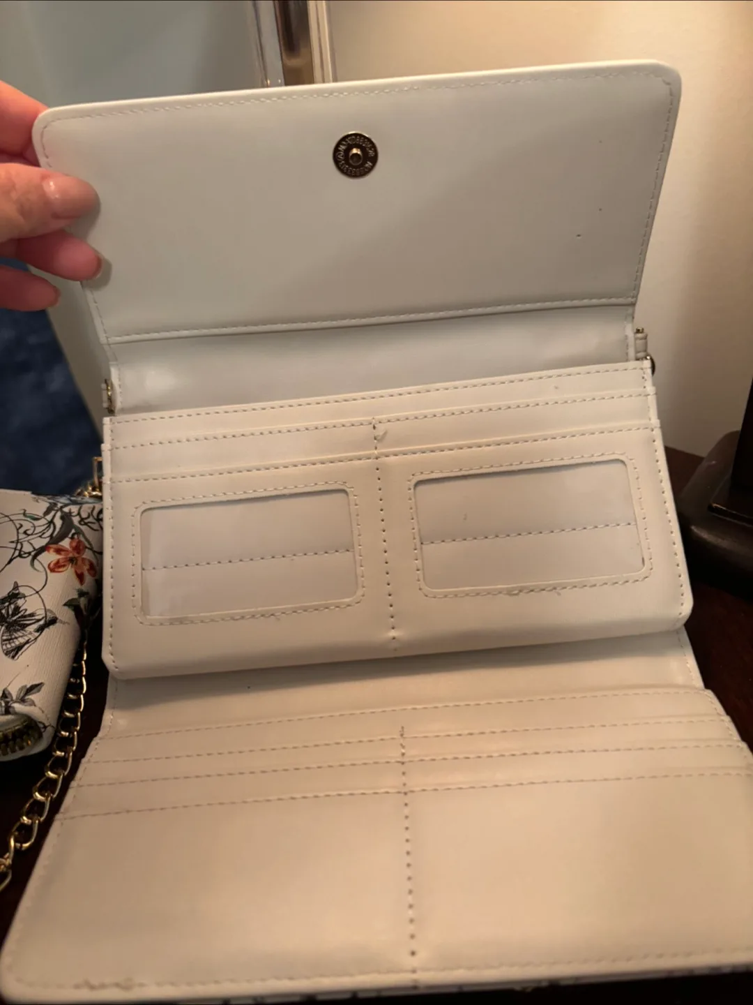 Floral Print Crossbody Bag with Chain Strap image indicator(3)