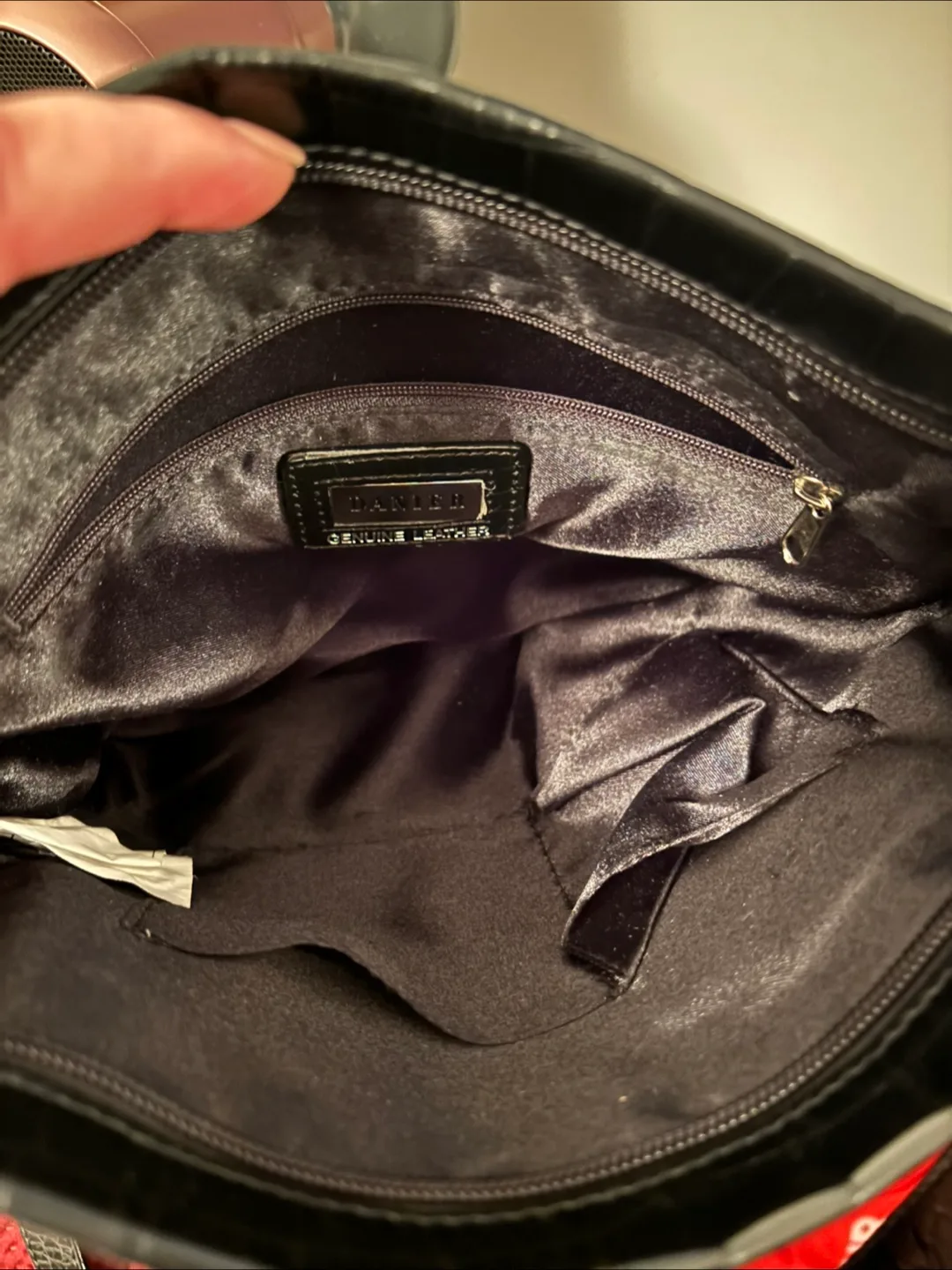 Danier Black Leather Shoulder Bag image indicator(2)