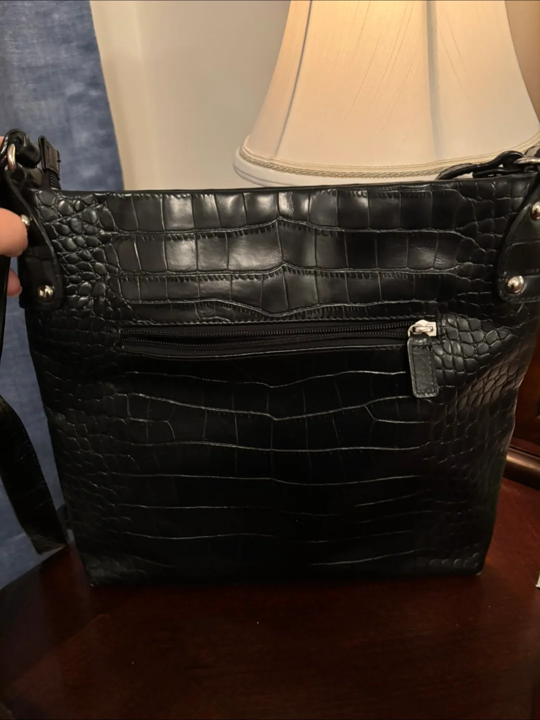 Danier Black Leather Shoulder Bag image indicator(4)