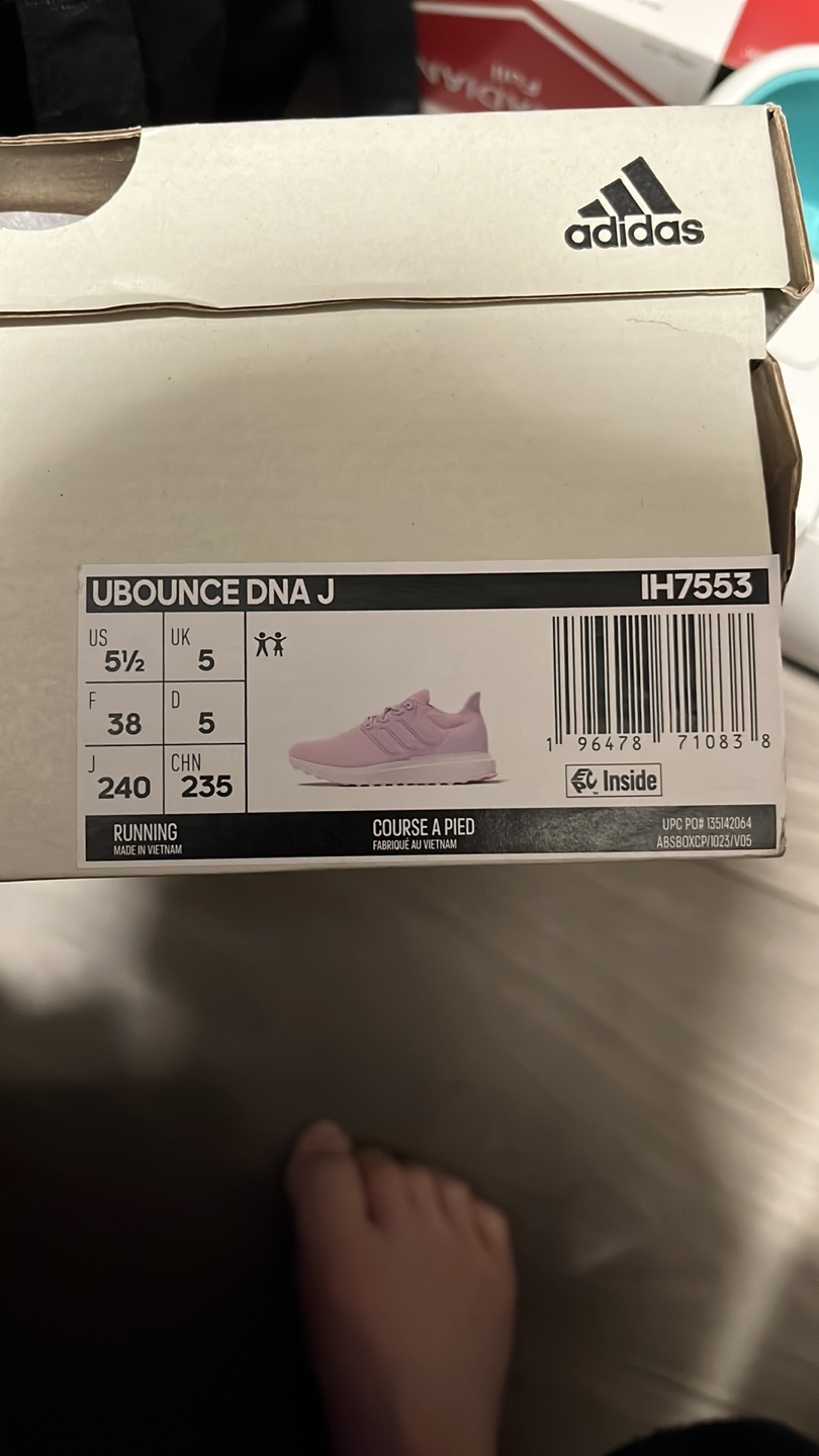 Adidas Ubounce DNA J Running Shoes - US 6 - photo 2