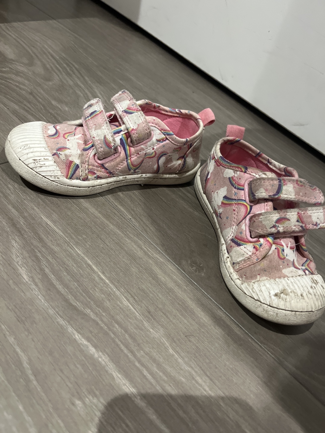 Pink Unicorn Sneakers size 8 - photo 2