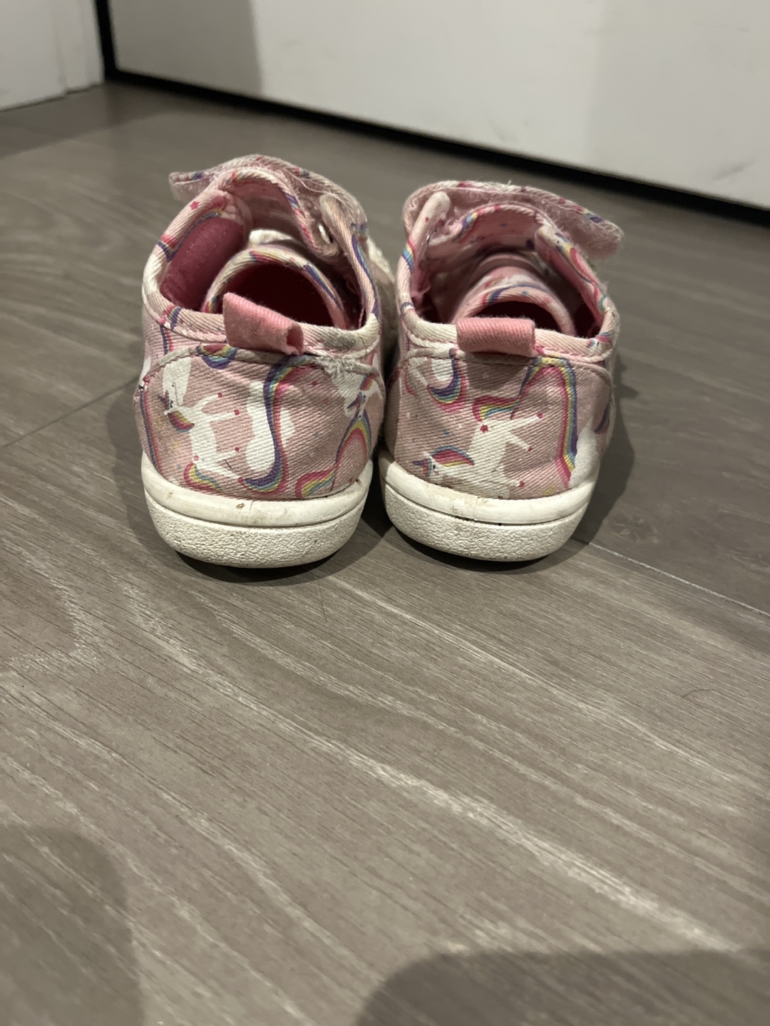 Pink Unicorn Sneakers size 8 - photo 3