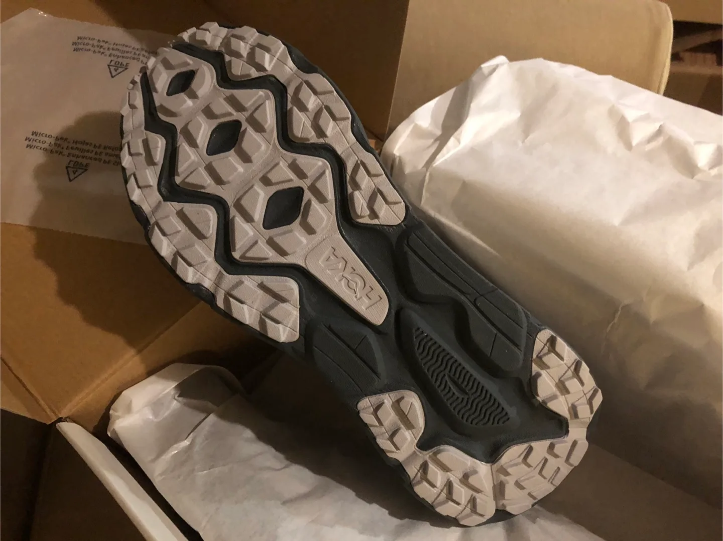 Hoka Challenger 7 Trail Running Shoes Size 9.5 - New in Box! image indicator(4)