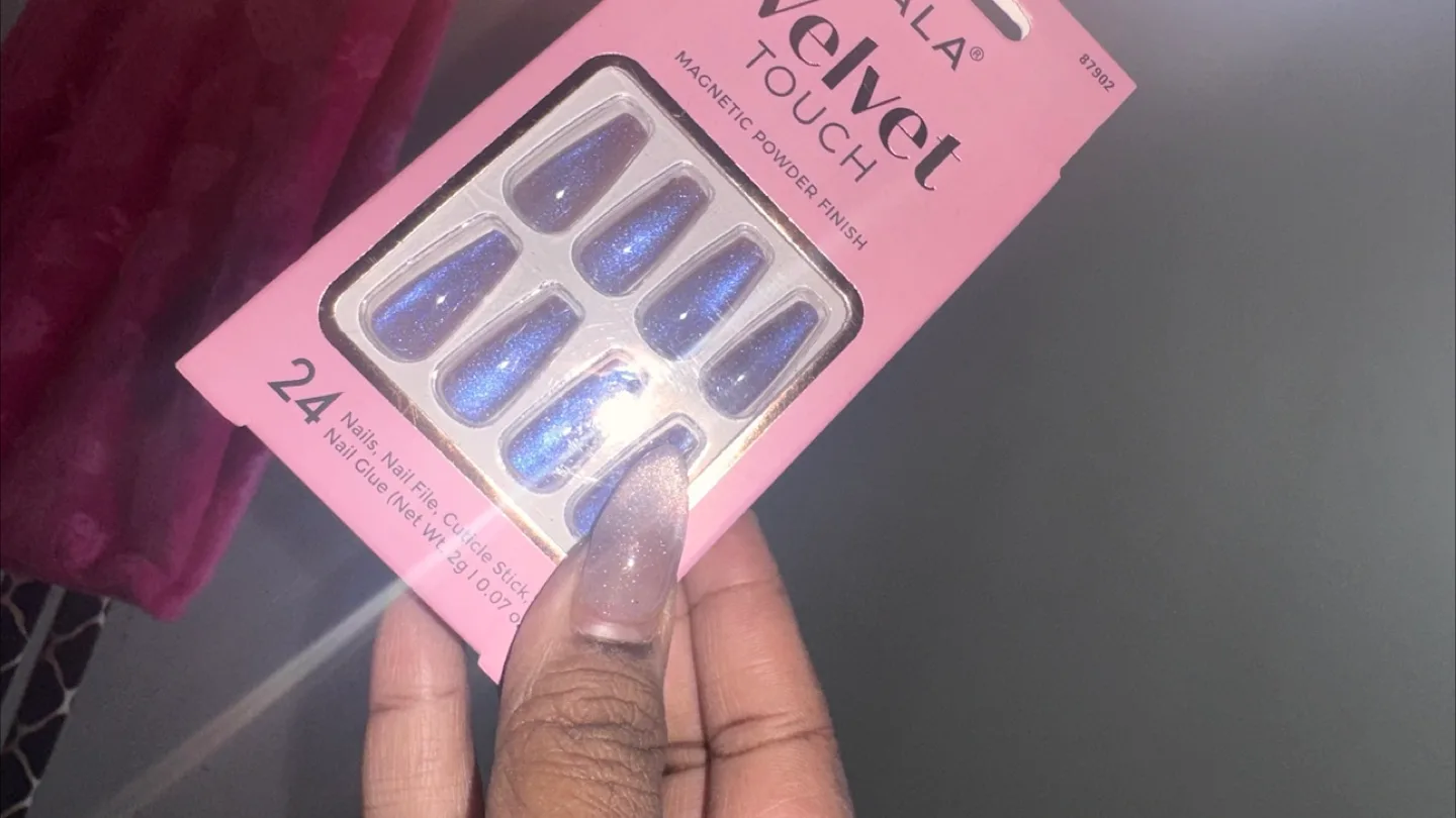 Velvet Touch Magnetic Nails thumbnail