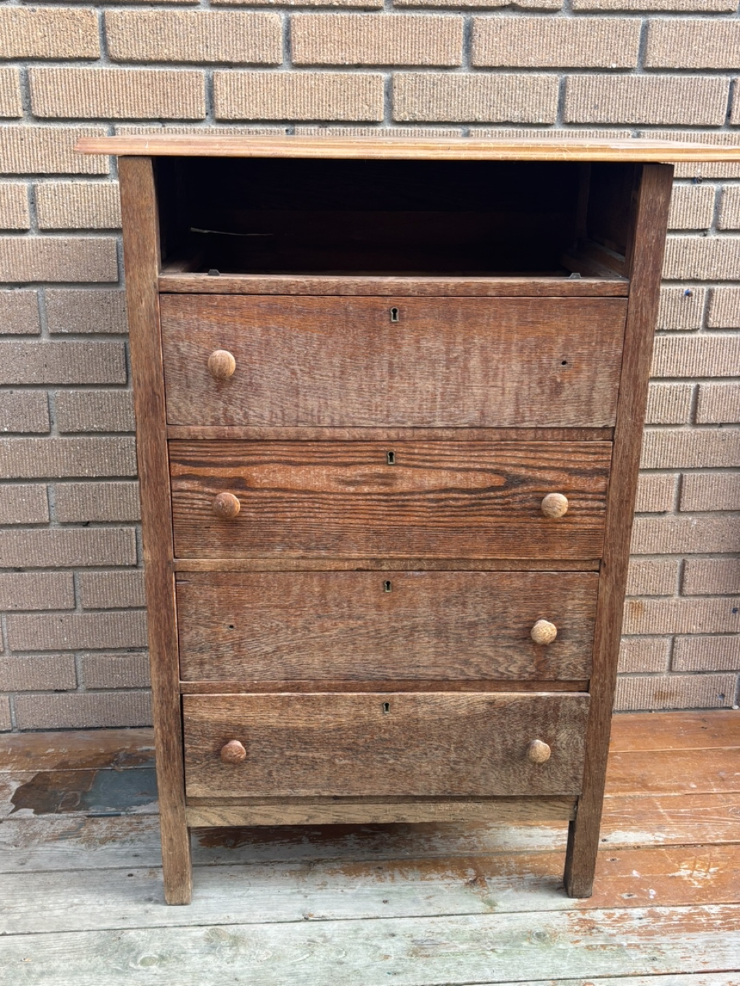 Wooden Dresser - 70cm x 38cm x 104cm