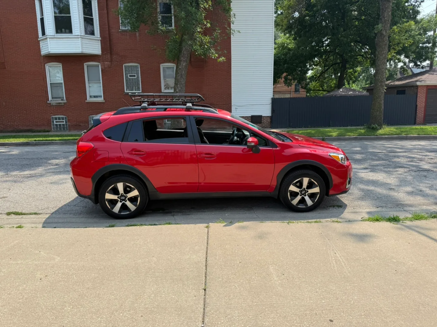 Red Subaru Crosstrek 2017 thumbnail