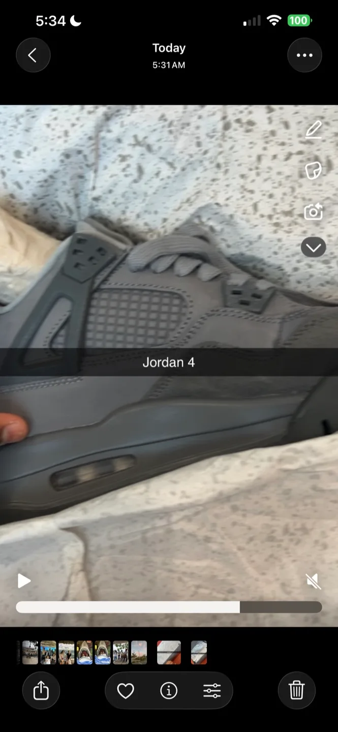 Jordan 4 wet cement image indicator(2)