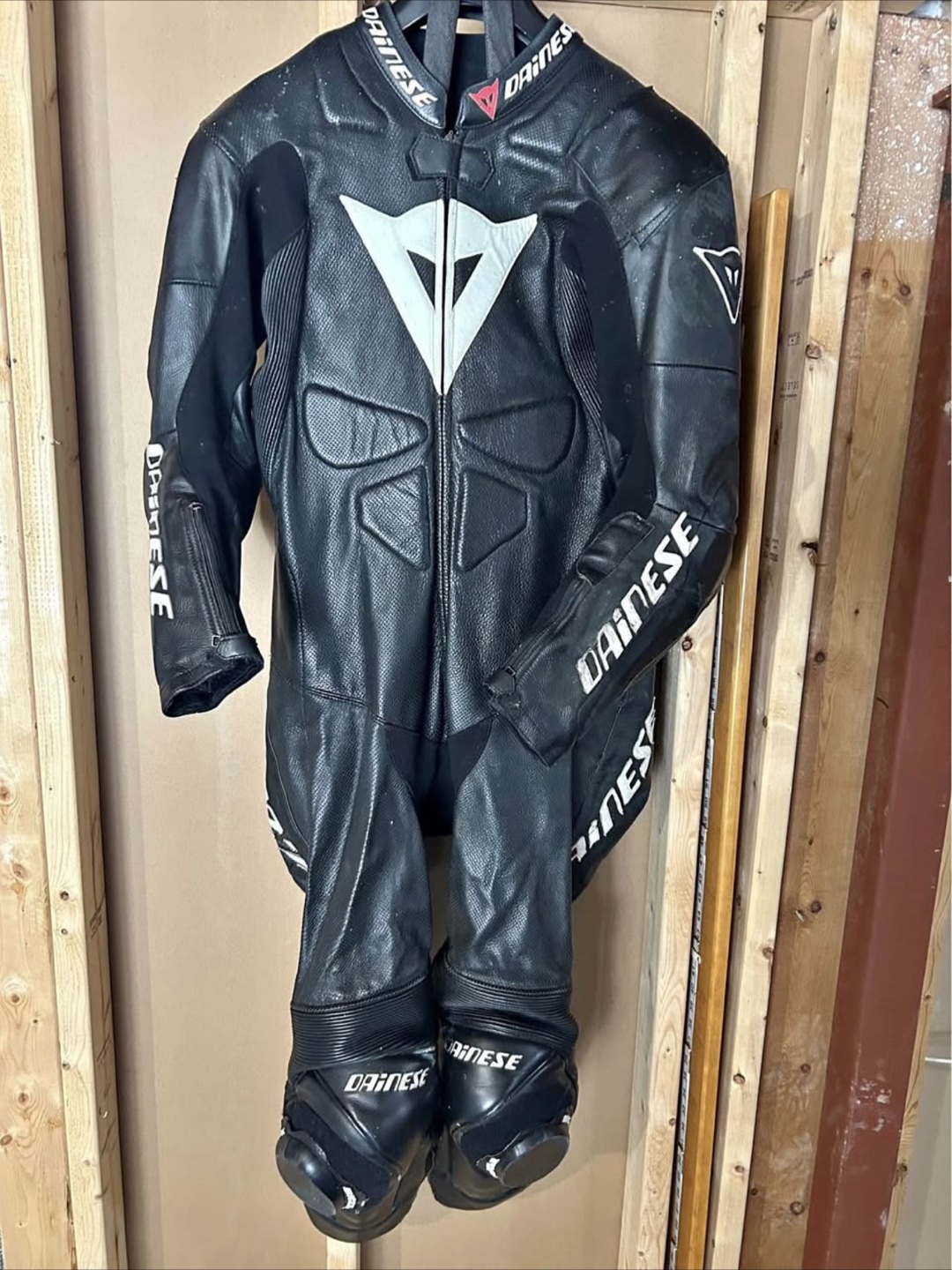 Dainese One-Piece Leather Suit - Size 52 EU - photo 2