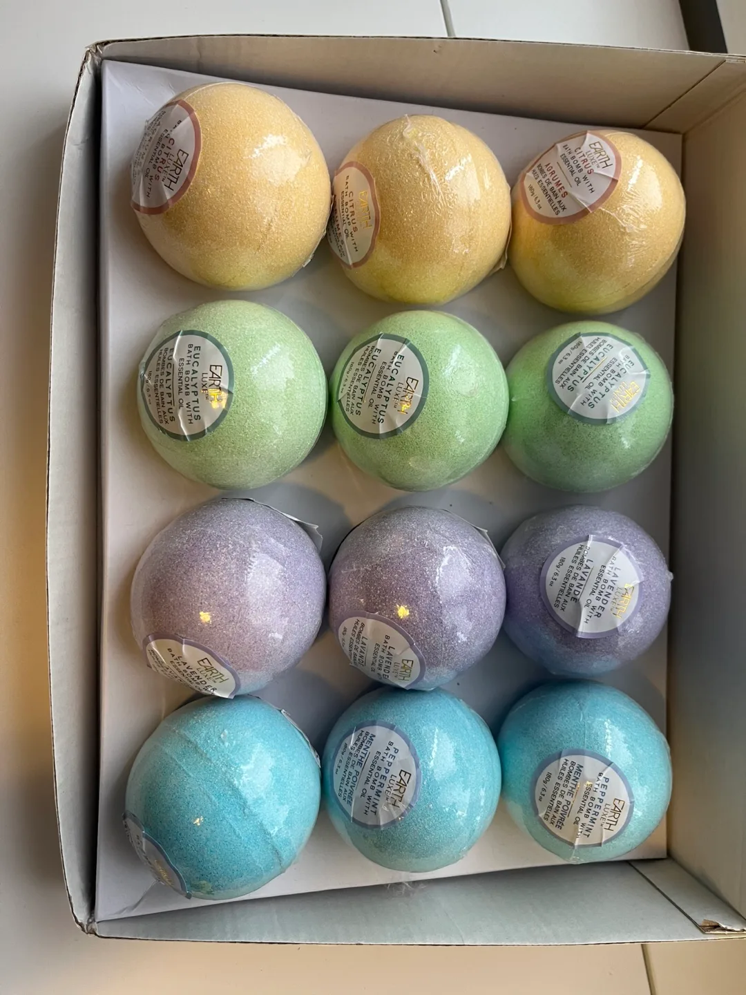 Earth Luxe Bath Bombs with Essential Oil- box of 12 image indicator(5)