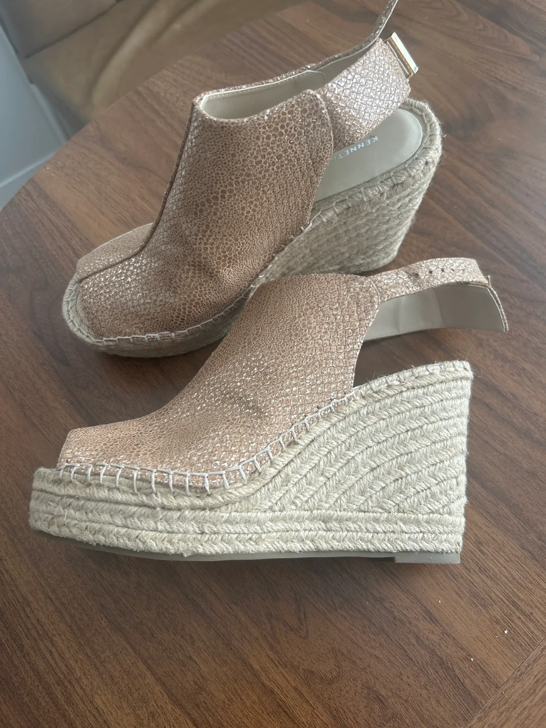 Kenneth Cole Gold Wedges size 9 image indicator(3)