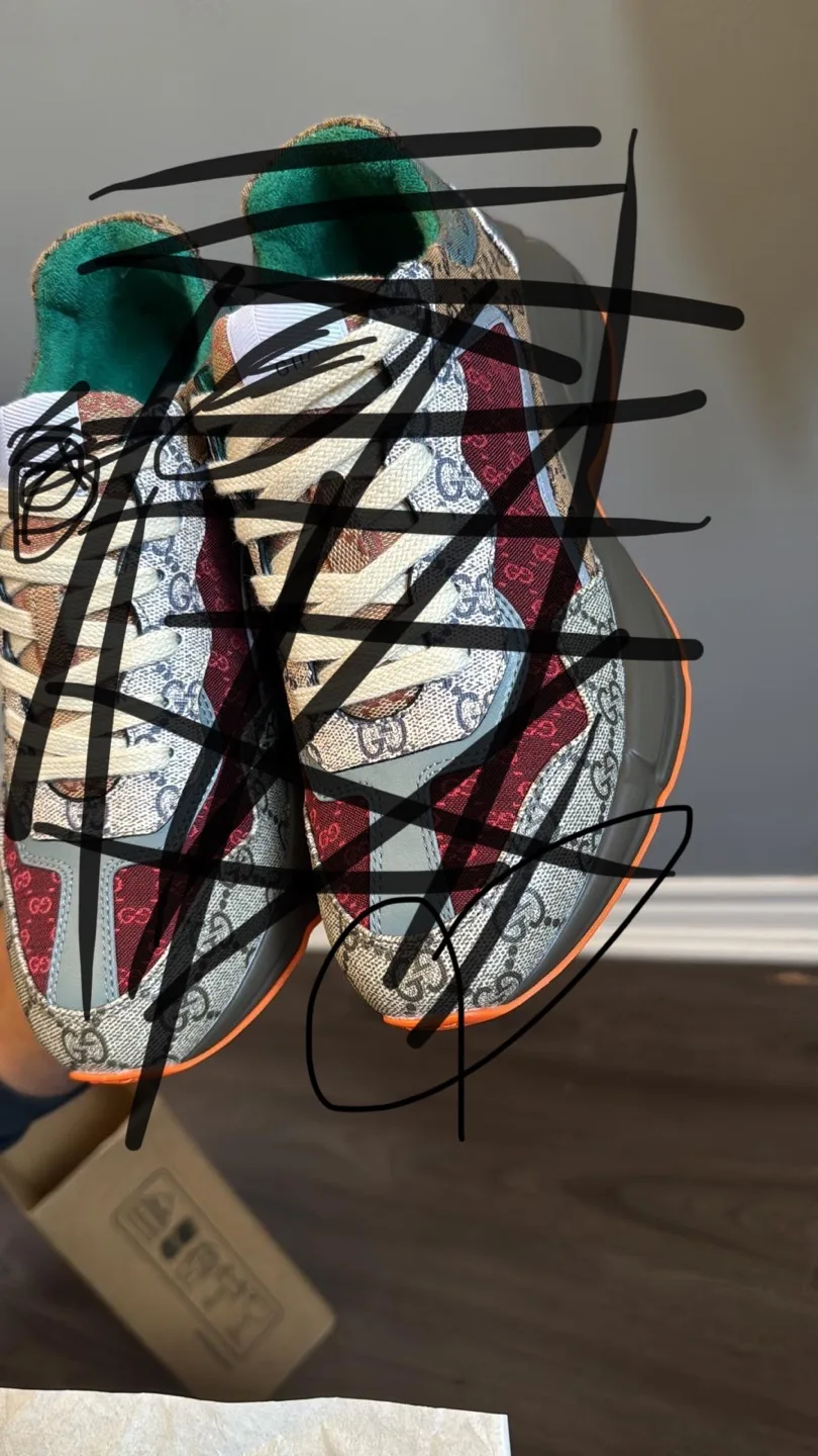 Gucci Rhyton Sneaker image indicator(3)