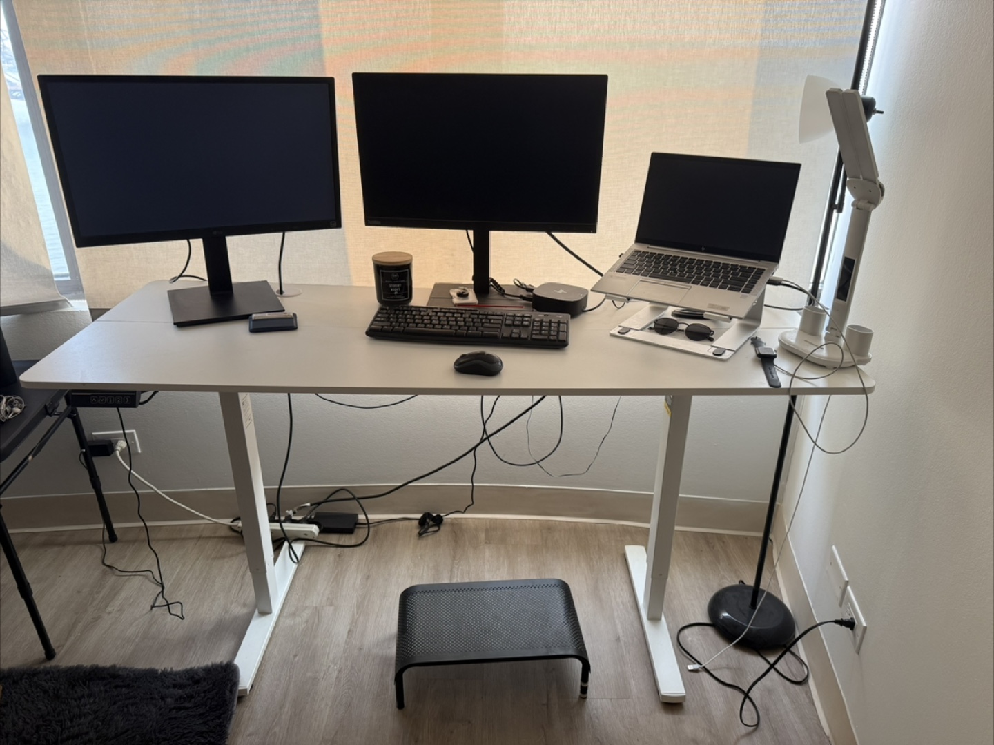 Adjustable Standing Desk - White
