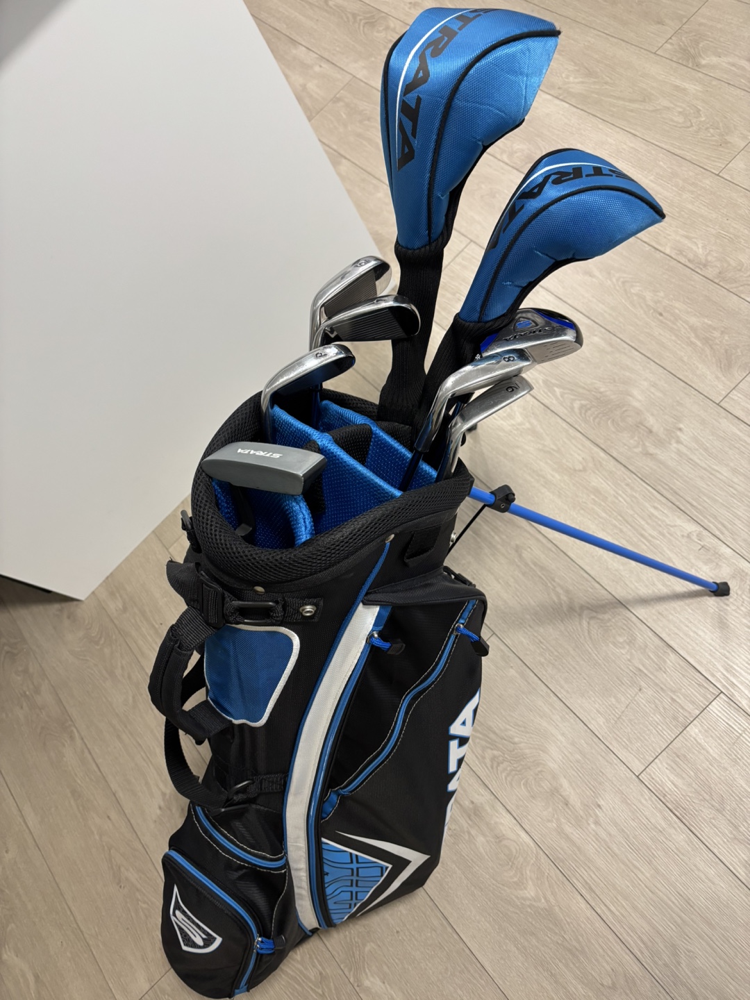 Strata Golf Club Set with Bag