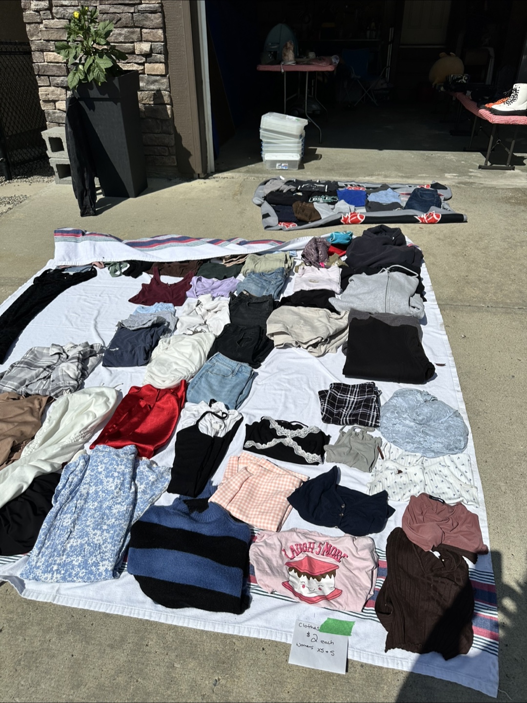 Garage Sale Panorama Hills - photo 2