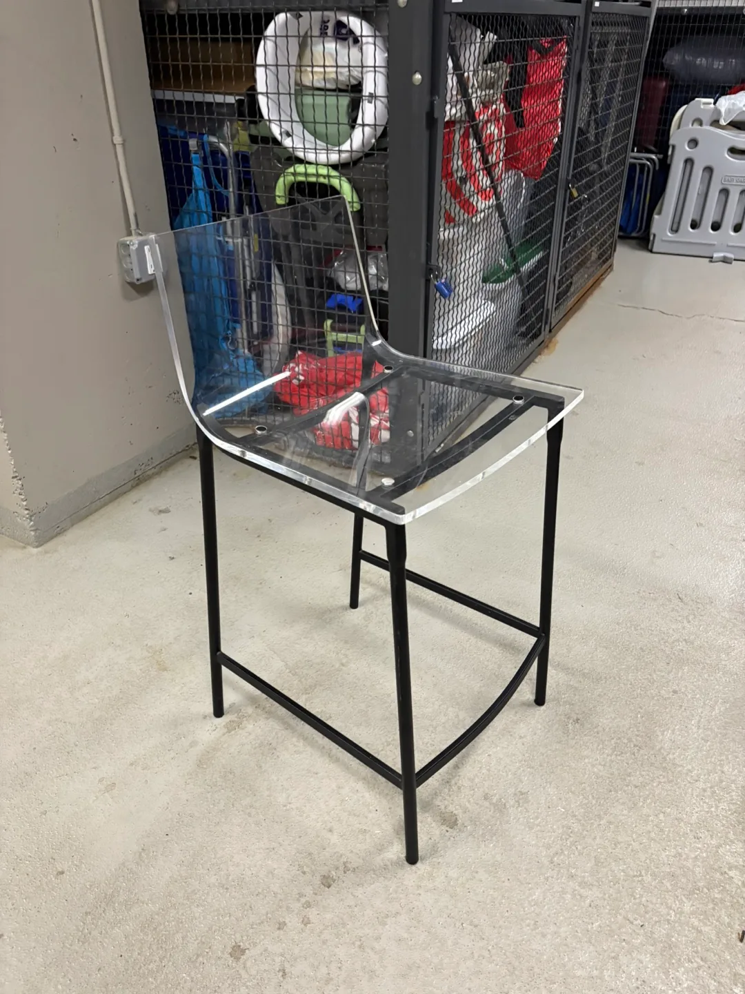 2 Acrylic Bar Stool la with Black Legs thumbnail