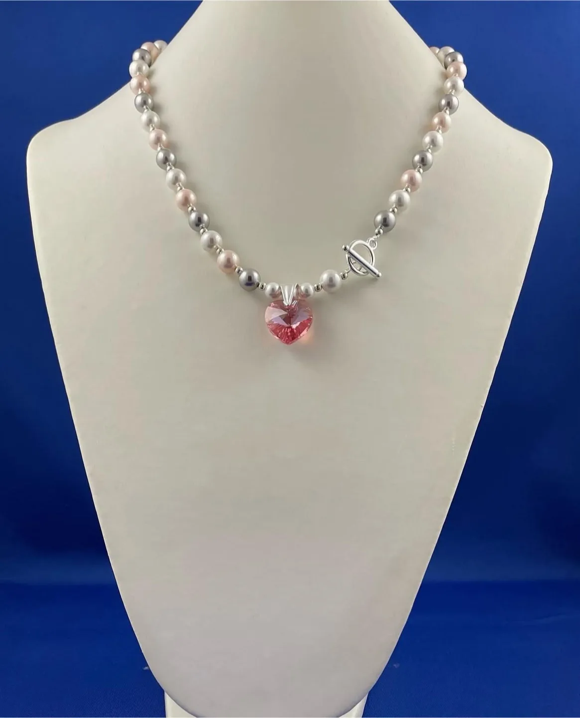 Swarovski Crystal and Fresh Water Pearl necklace thumbnail