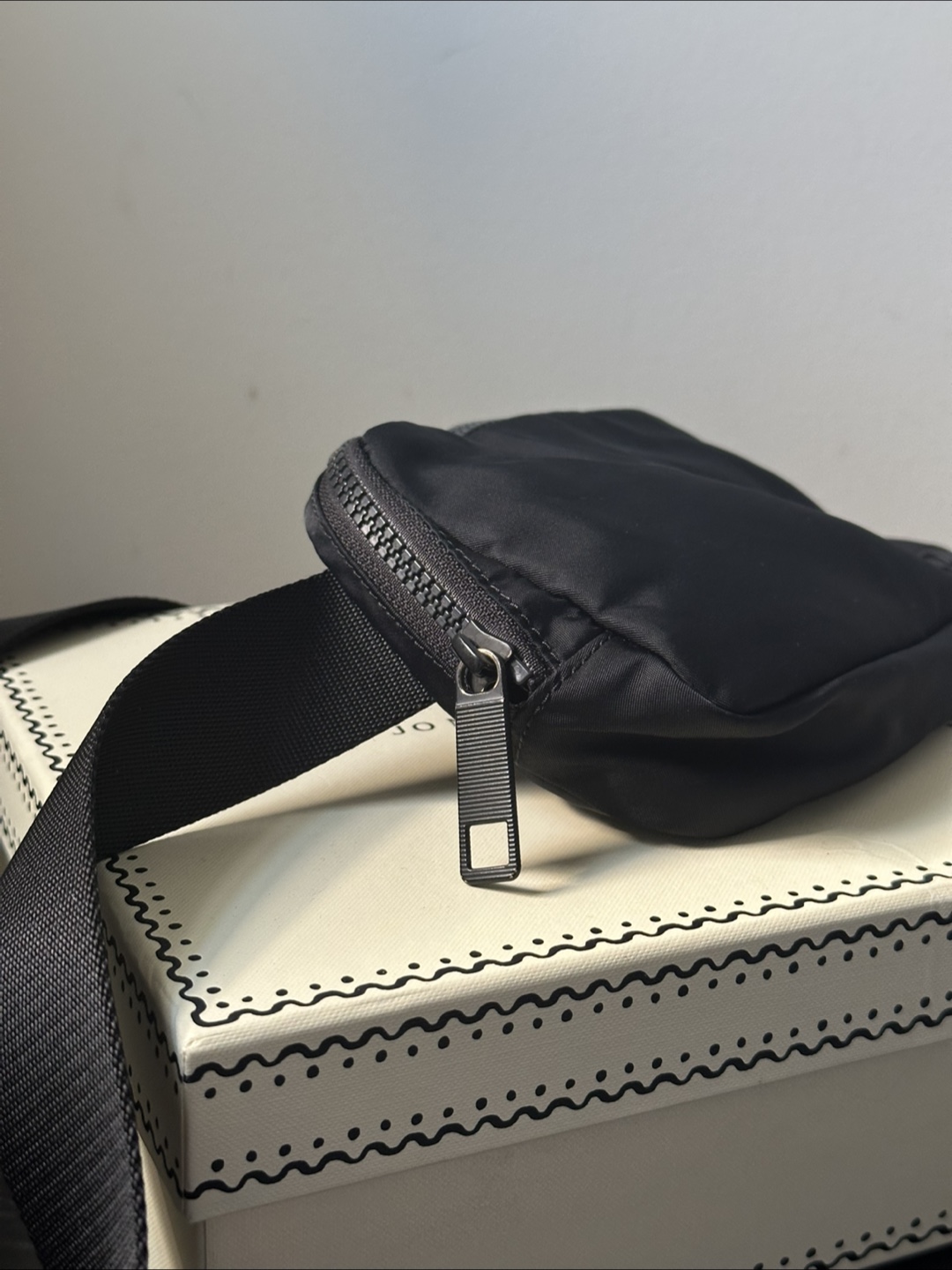 Lululemon Everywhere Belt Bag 1L - photo 3