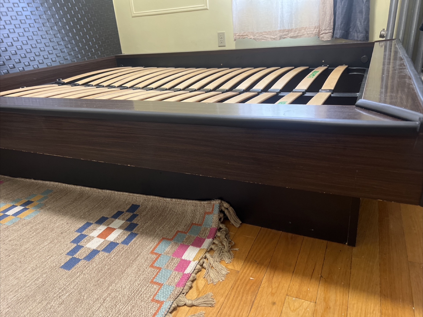 Dark Brown Platform Bed Frame QUEEN - photo 5