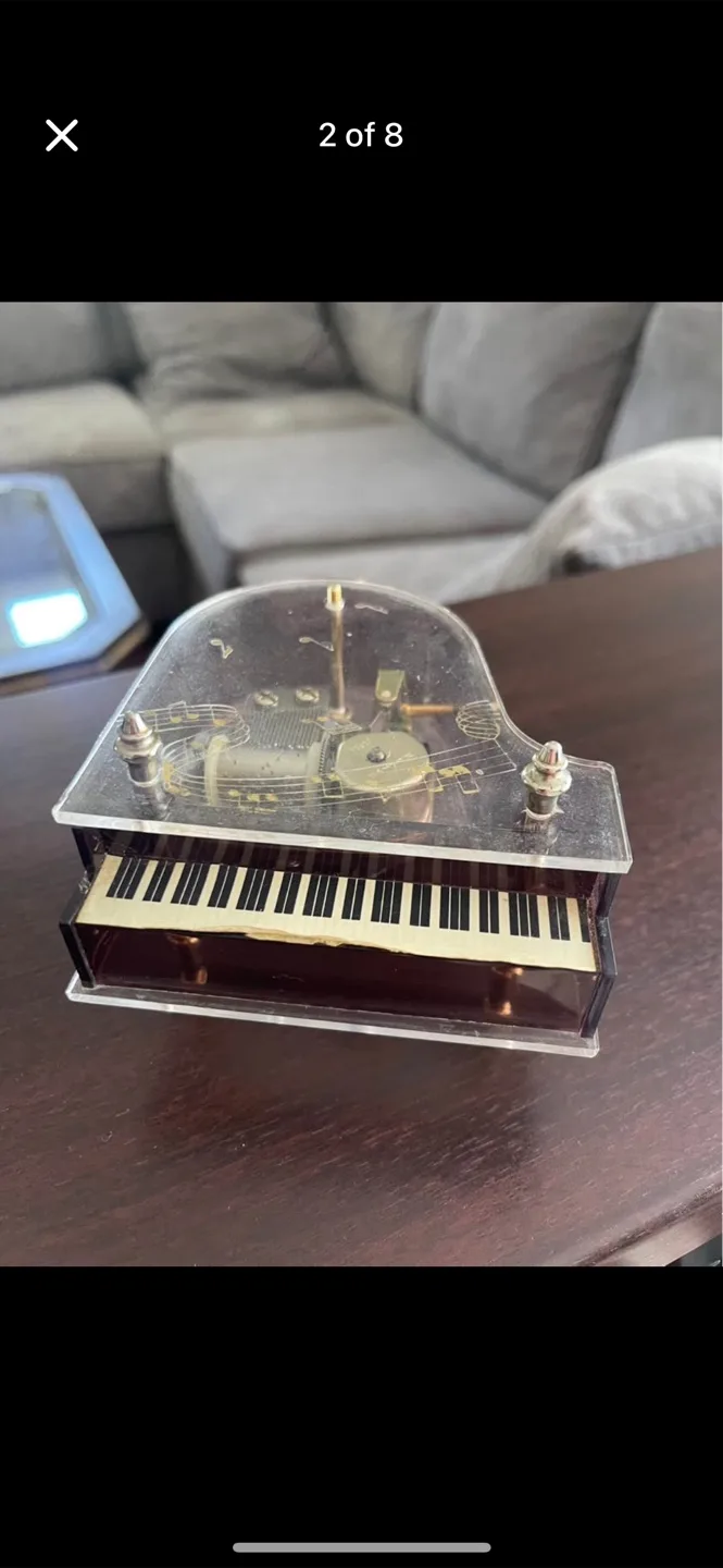 Piano Music Box thumbnail