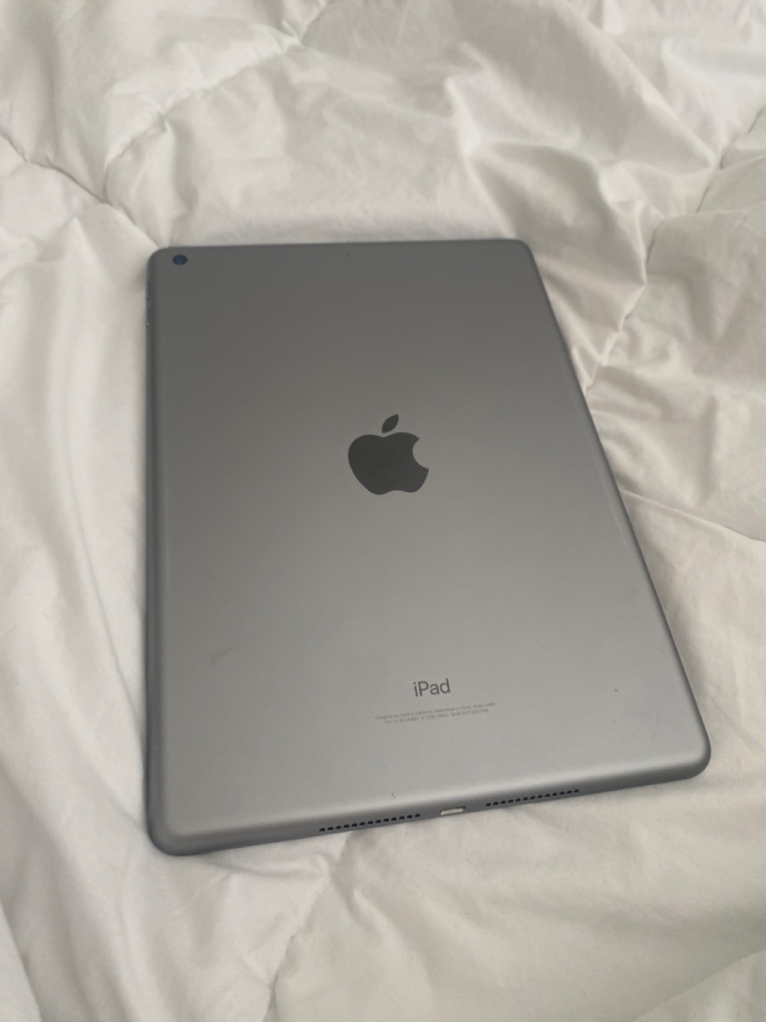 Apple iPad 6th Generation - photo 2