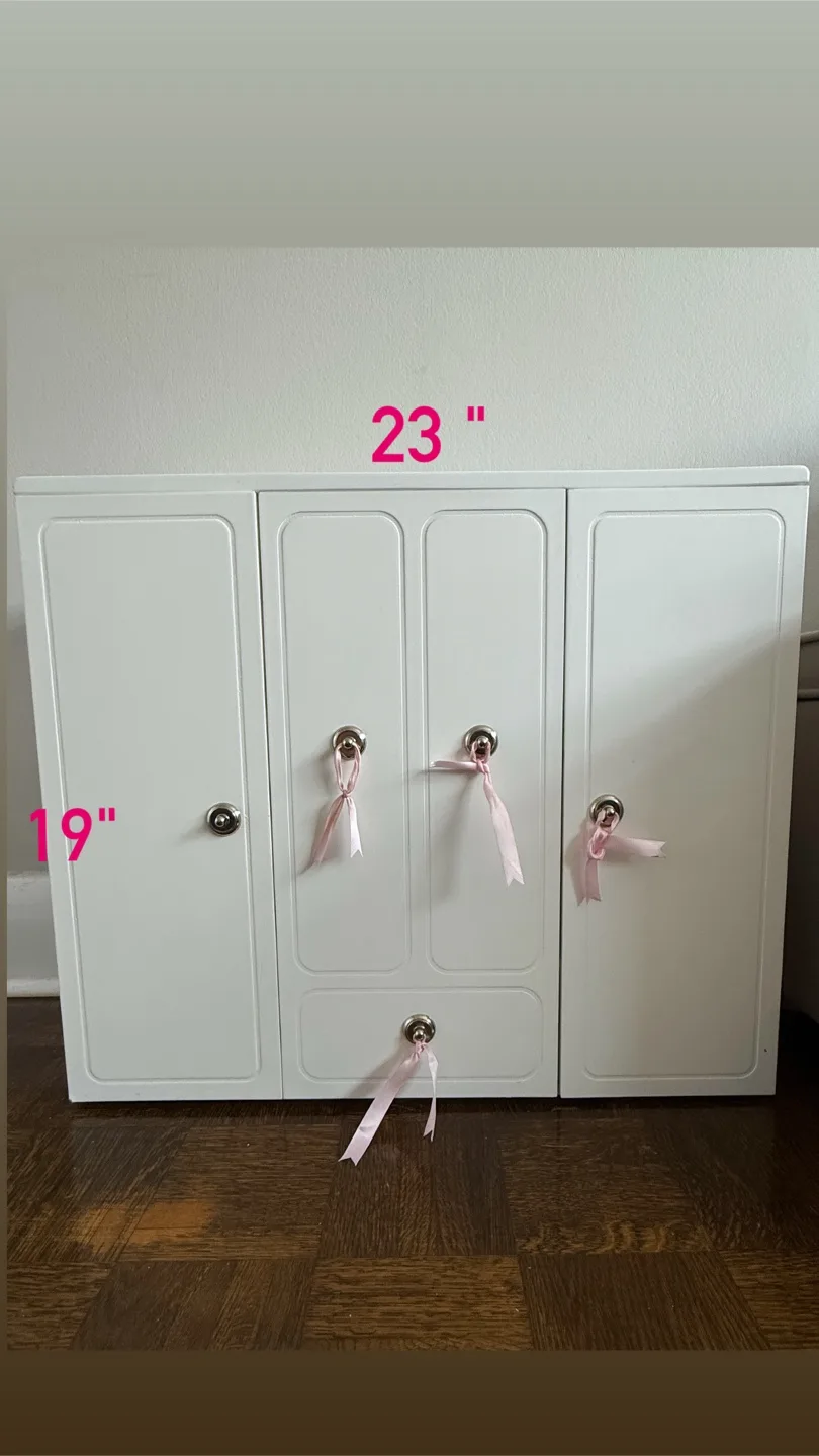 White Cabinet - Kids Size image indicator(4)