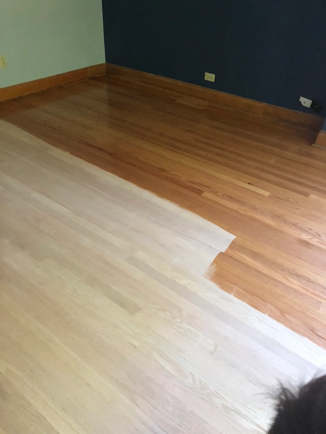 Hardwood floors/ pisos de madera image indicator(2)