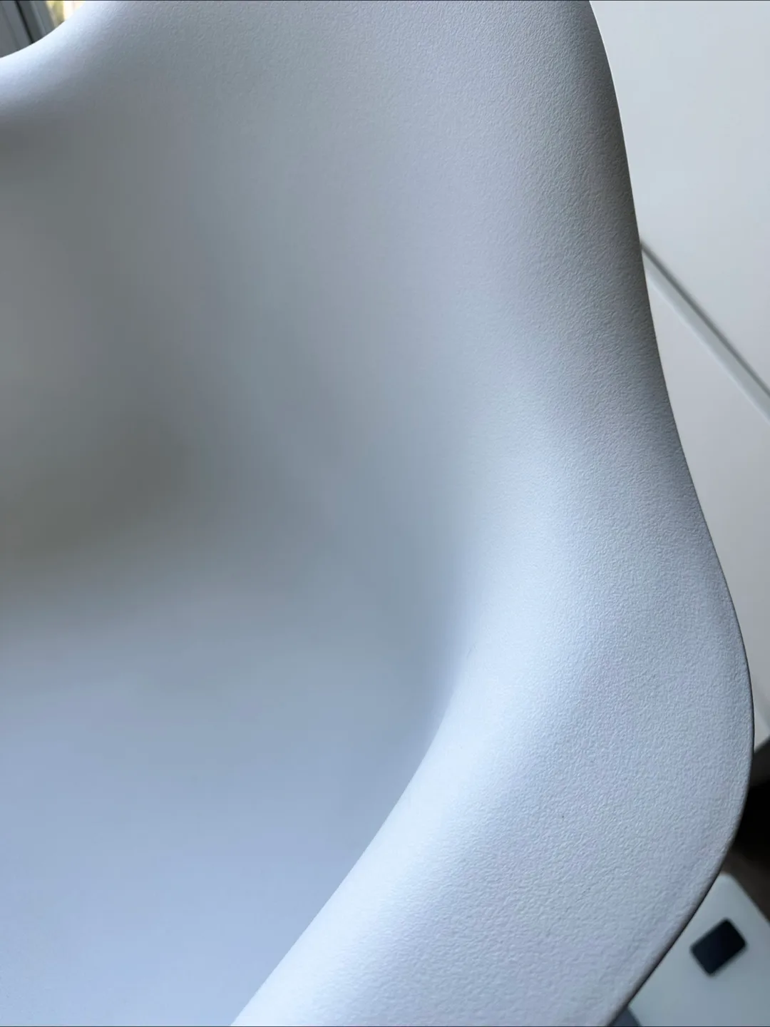 White Eames-Style Armchair (TWO) 🥕 image indicator(5)