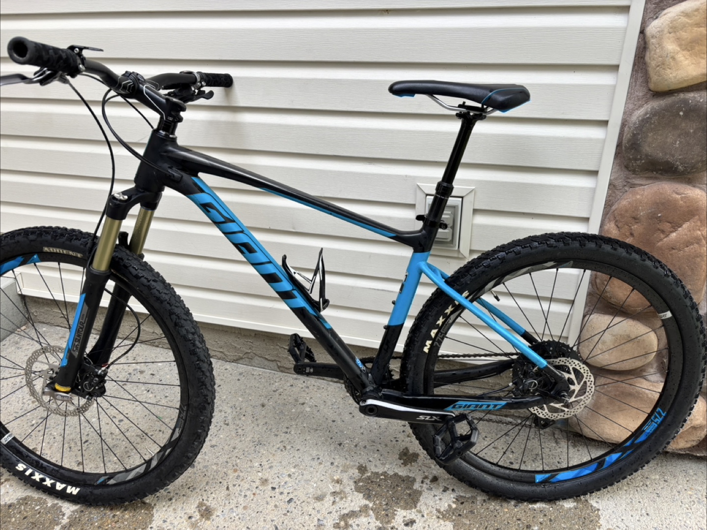 Giant Fathom 1 Mountain Bike - Size Medium - photo 3