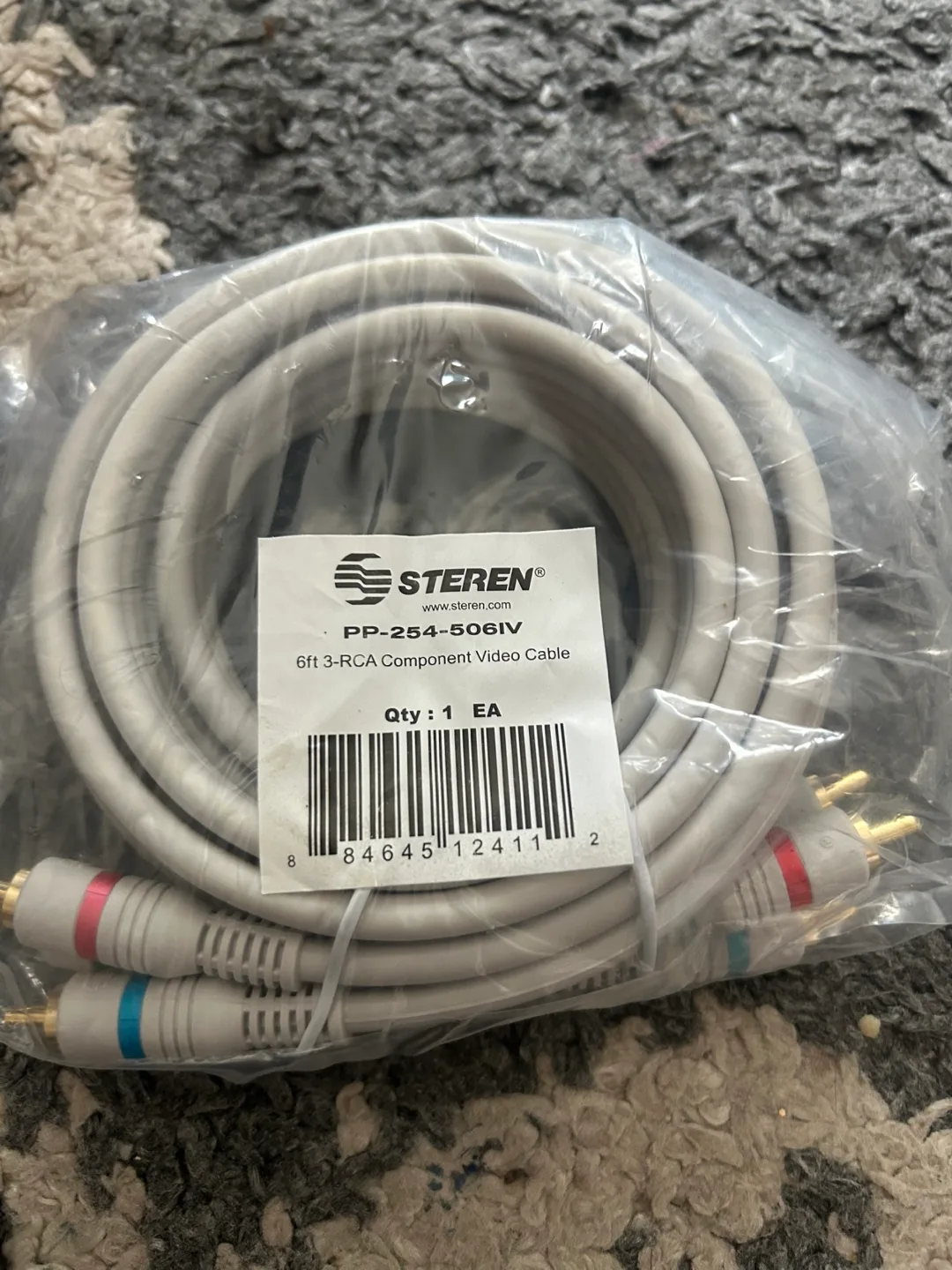 Steren 6ft 3-RCA Component Video Cable thumbnail