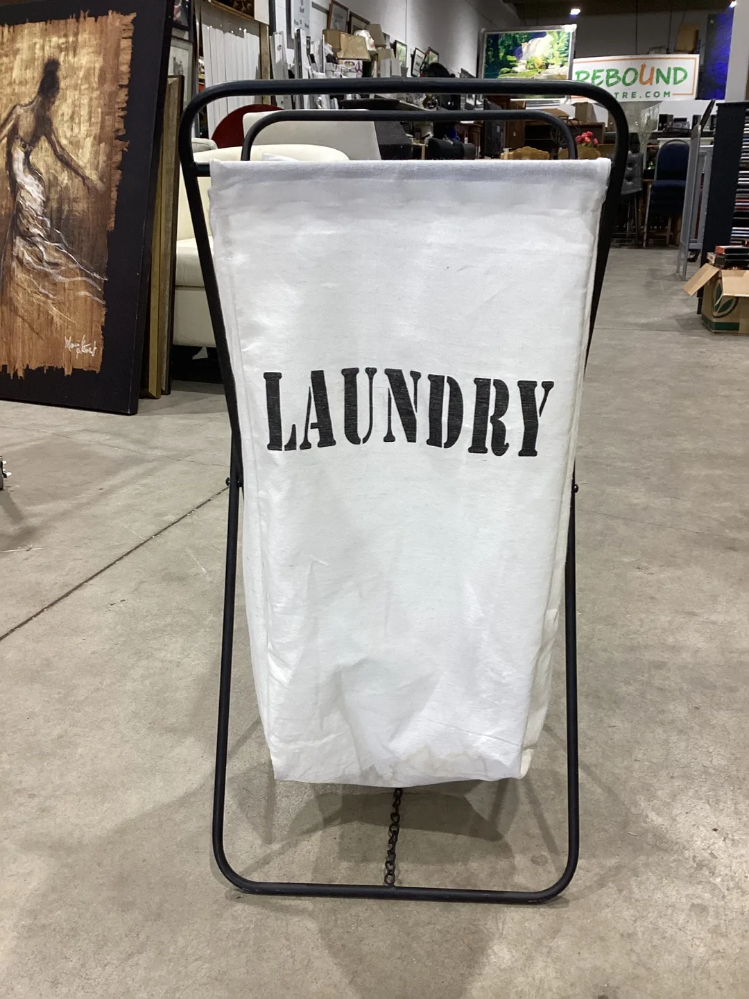 Laundry Hamper with Metal Frame thumbnail