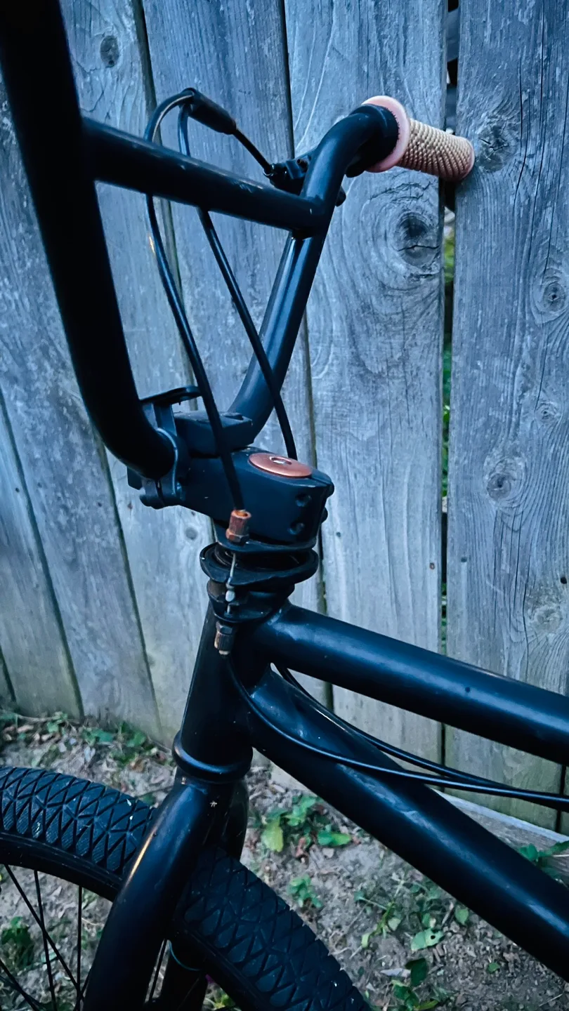 Black BMX Bike 20” | 360 degree rotating handlebar image indicator(4)