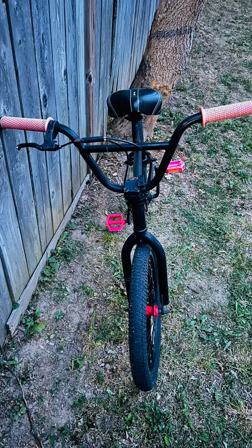 Black BMX Bike 20” | 360 degree rotating handlebar image indicator(5)