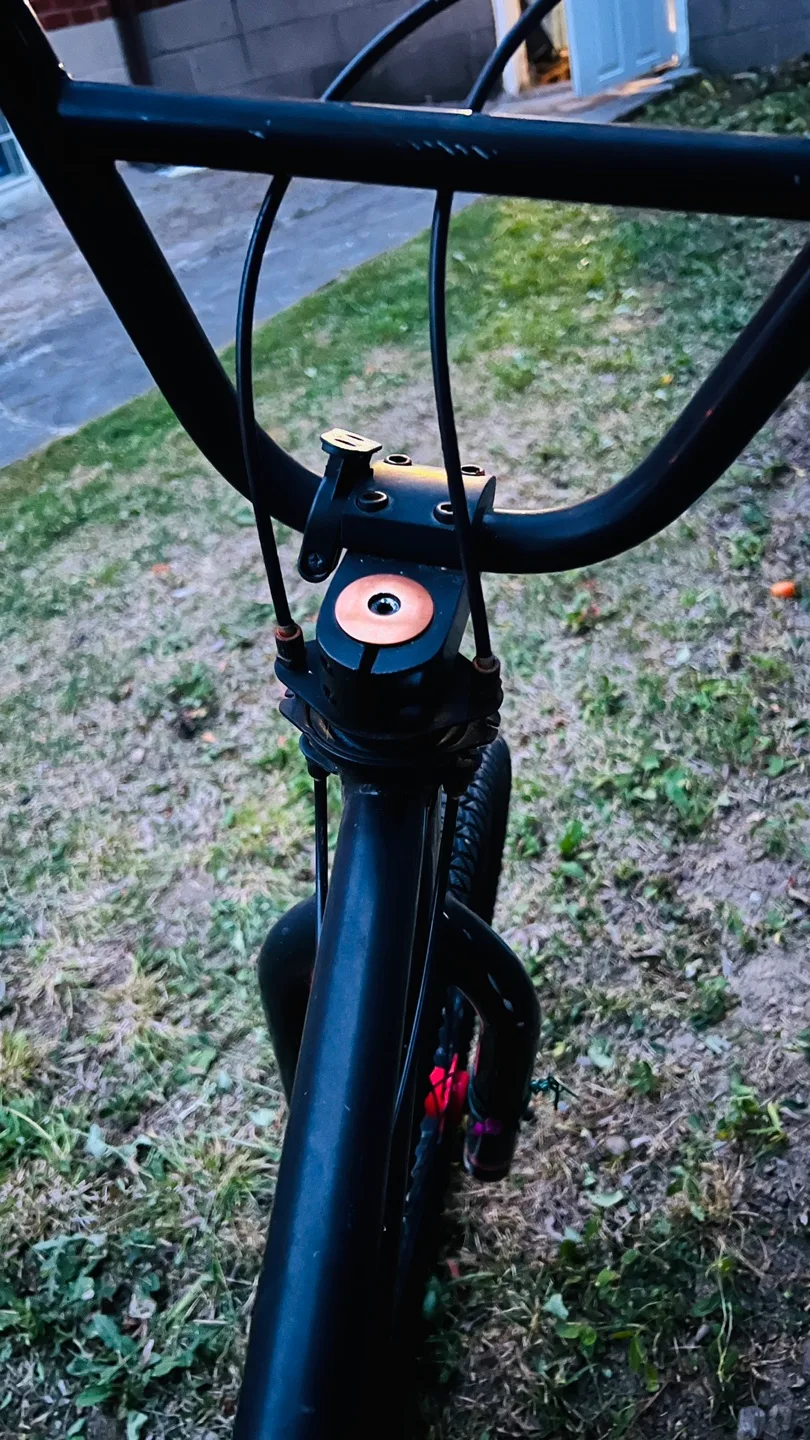 Black BMX Bike 20” | 360 degree rotating handlebar image indicator(9)