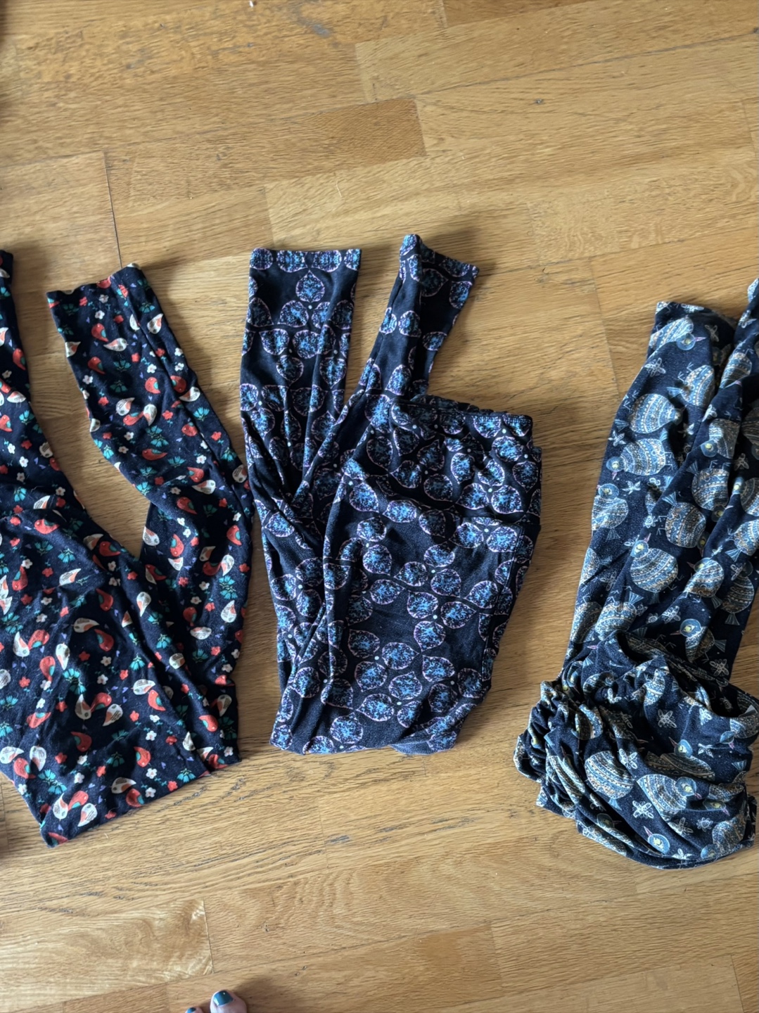 leggings!  16 pairs of lularoe leggings!