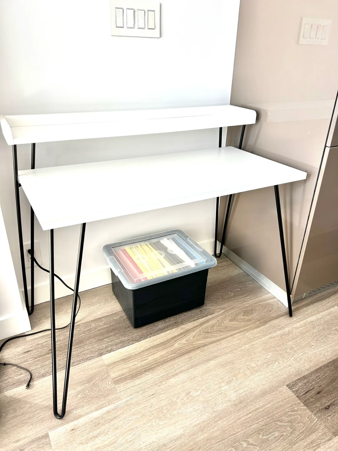 White Desk with Shelf, Modern Style