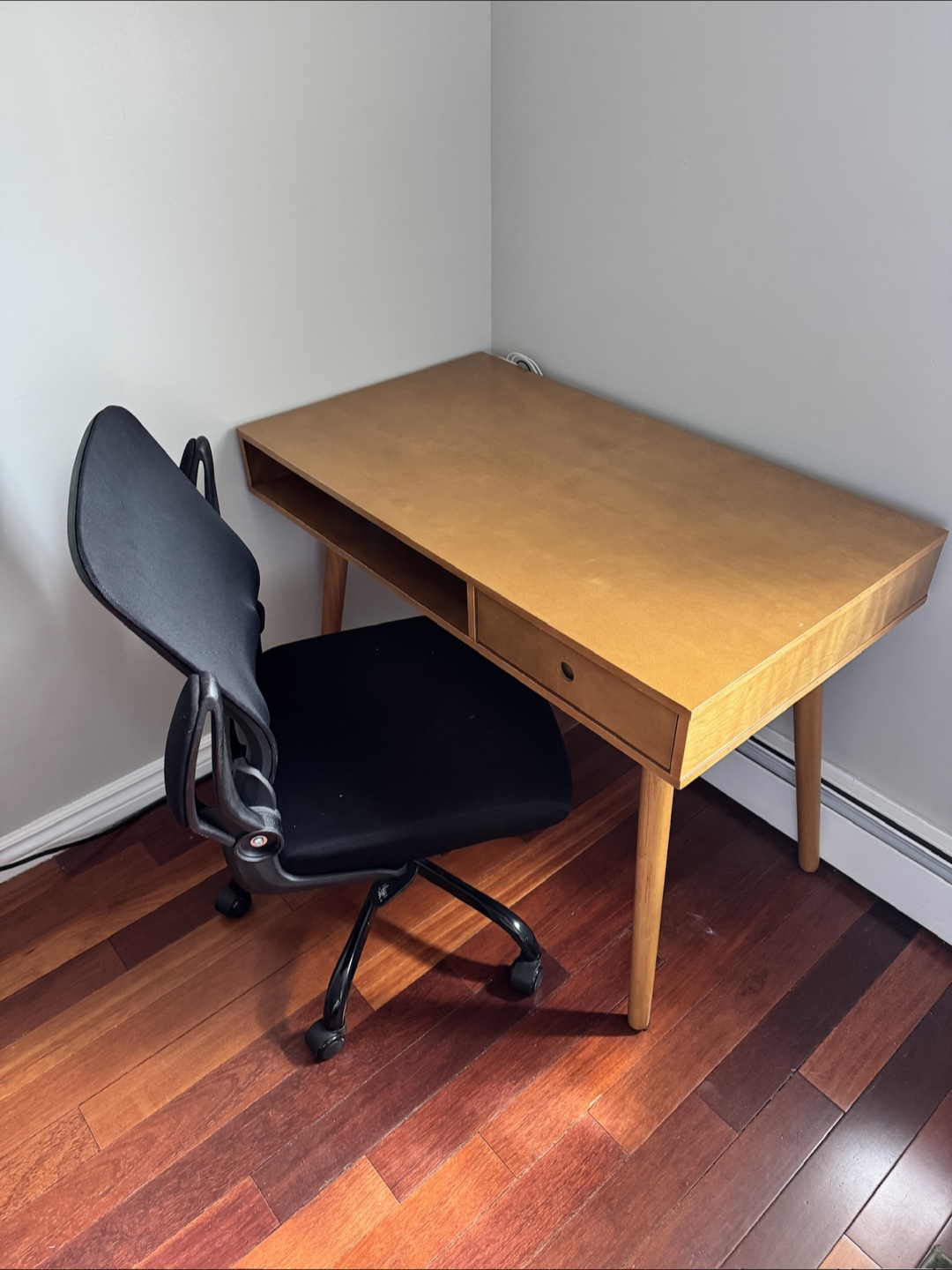 Black Mesh Office Chair free - photo 2
