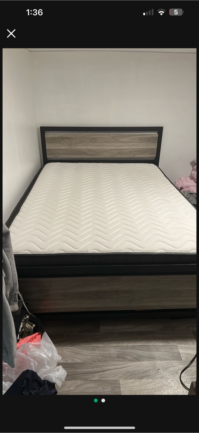 Full size frame & mattress