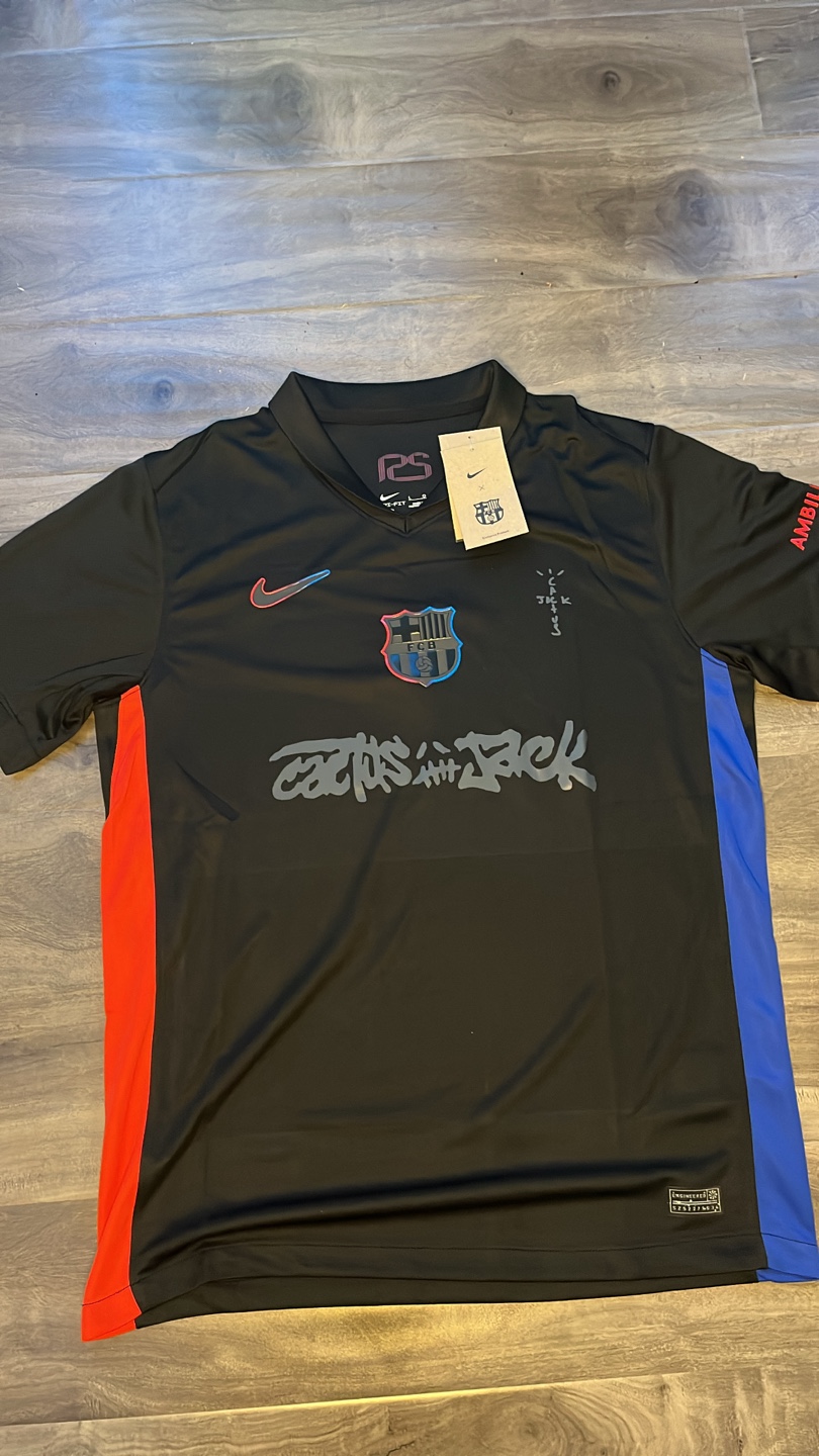 Barca x Travis Black
