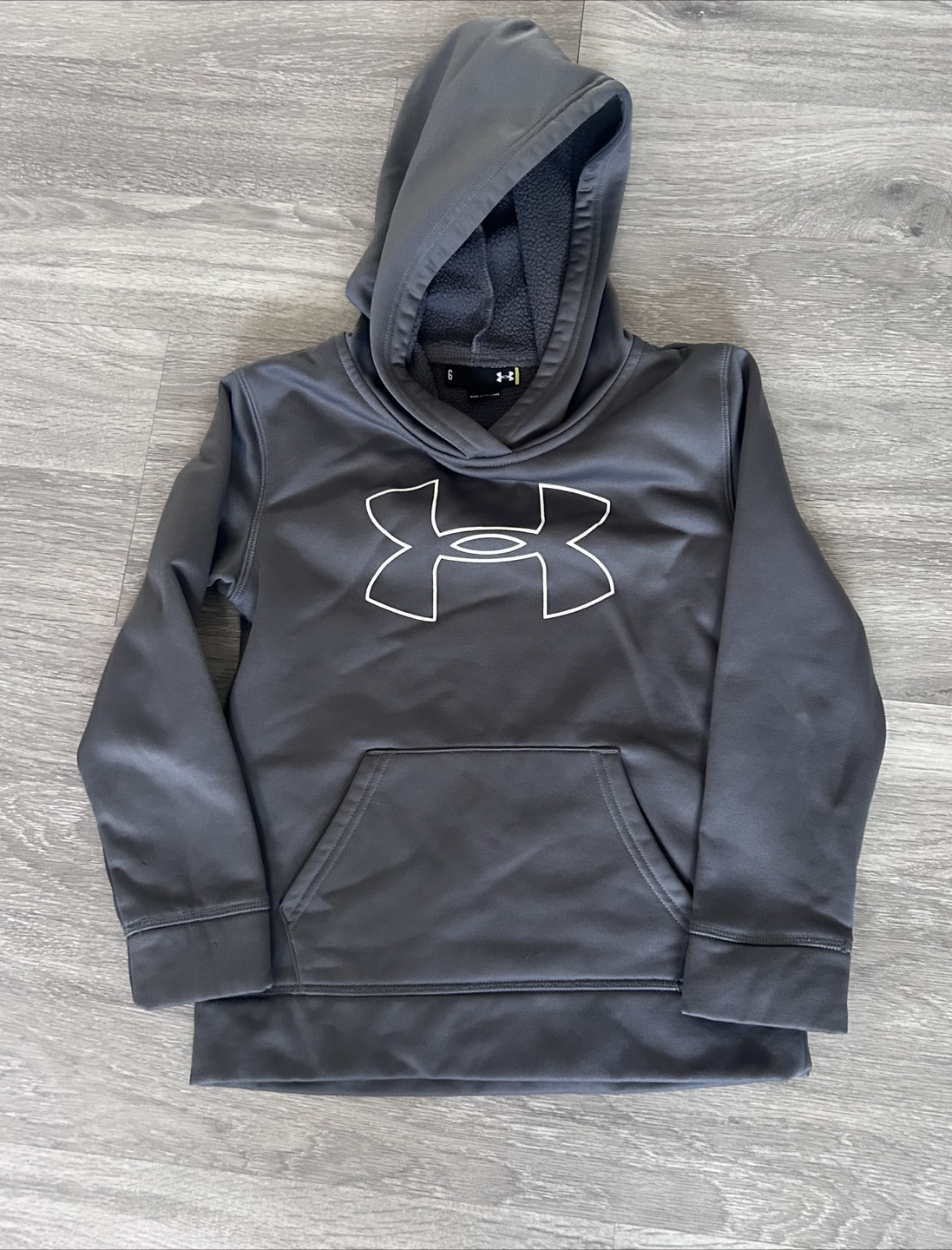 Under Armour Hoodie - Size 6
