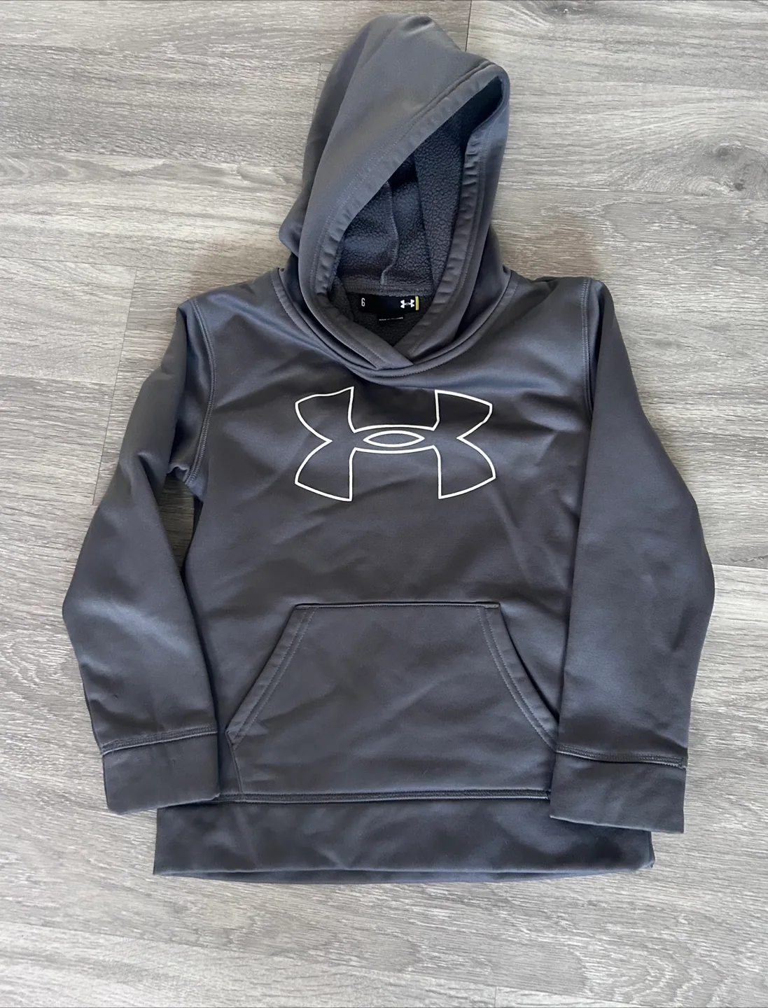 Under Armour Hoodie - Size 6 thumbnail