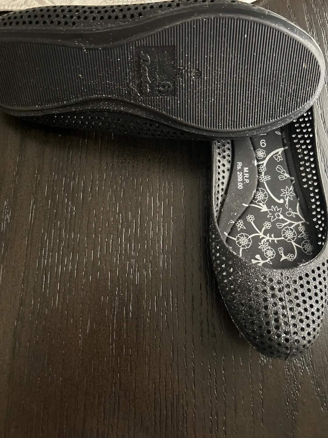 Bata Black Flats - Size 6 image indicator(2)